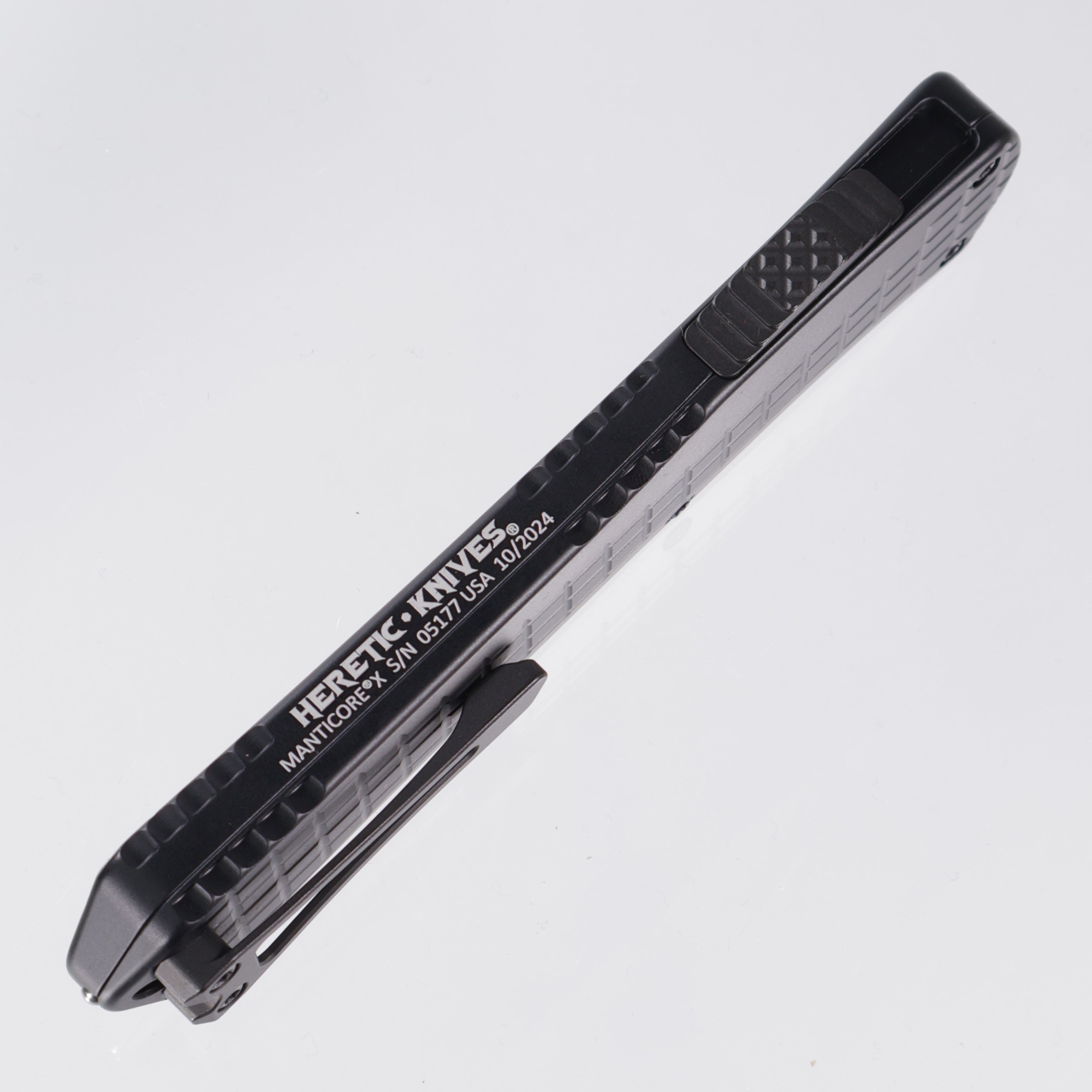 Heretic Manticore X - Black Frag Aluminum - Recurve DLC Magnacut - H033F-6A-T