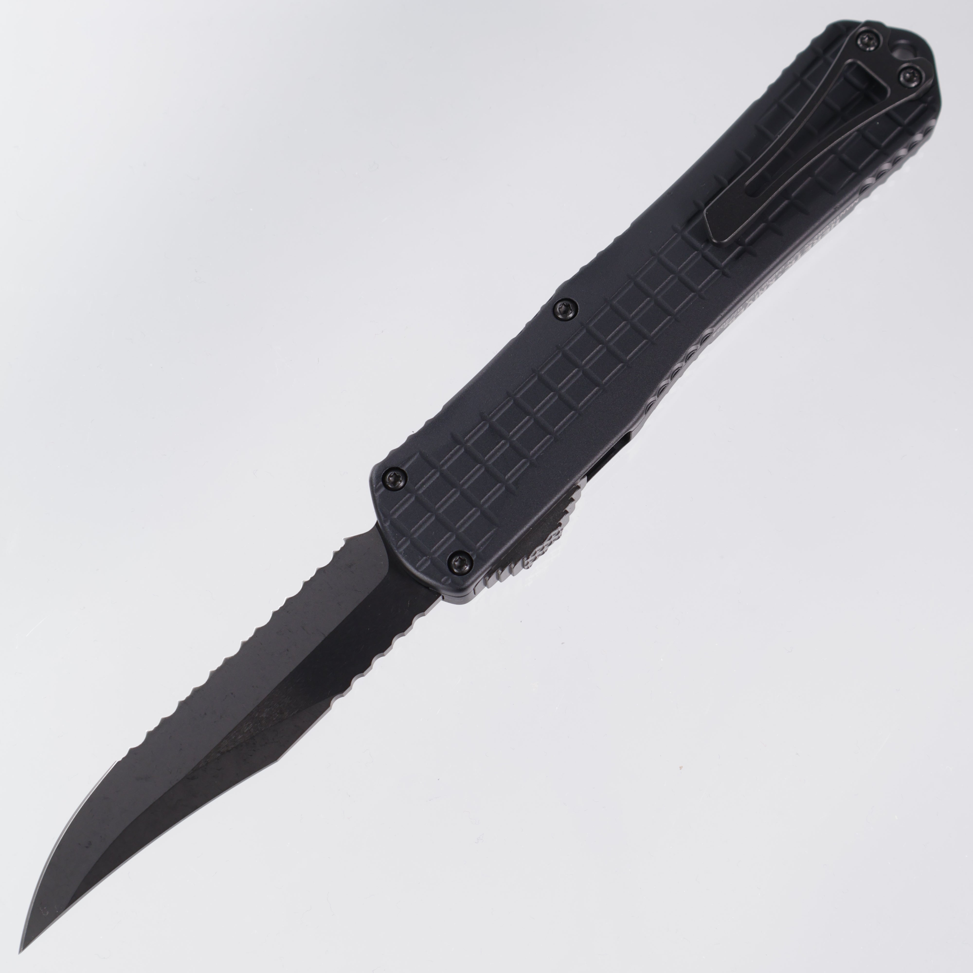 Heretic Manticore X - Black Frag Aluminum - Bowie DLC Full Serrate Magnacut - H030BF-6C-T