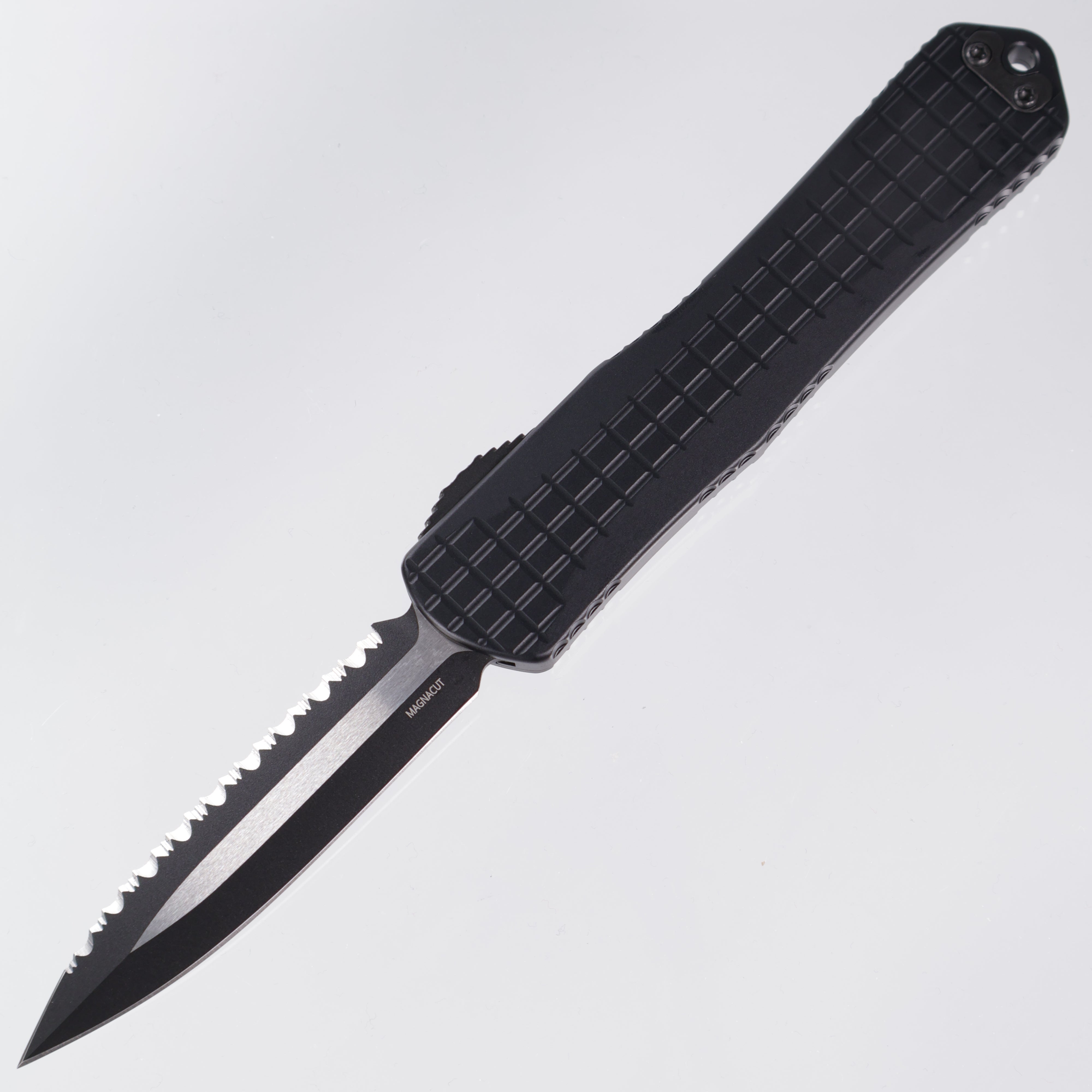 Heretic Manticore X - Black Frag Aluminum - Full Serrated Double Edge Two-Tone Magnacut - H032F-10C-T