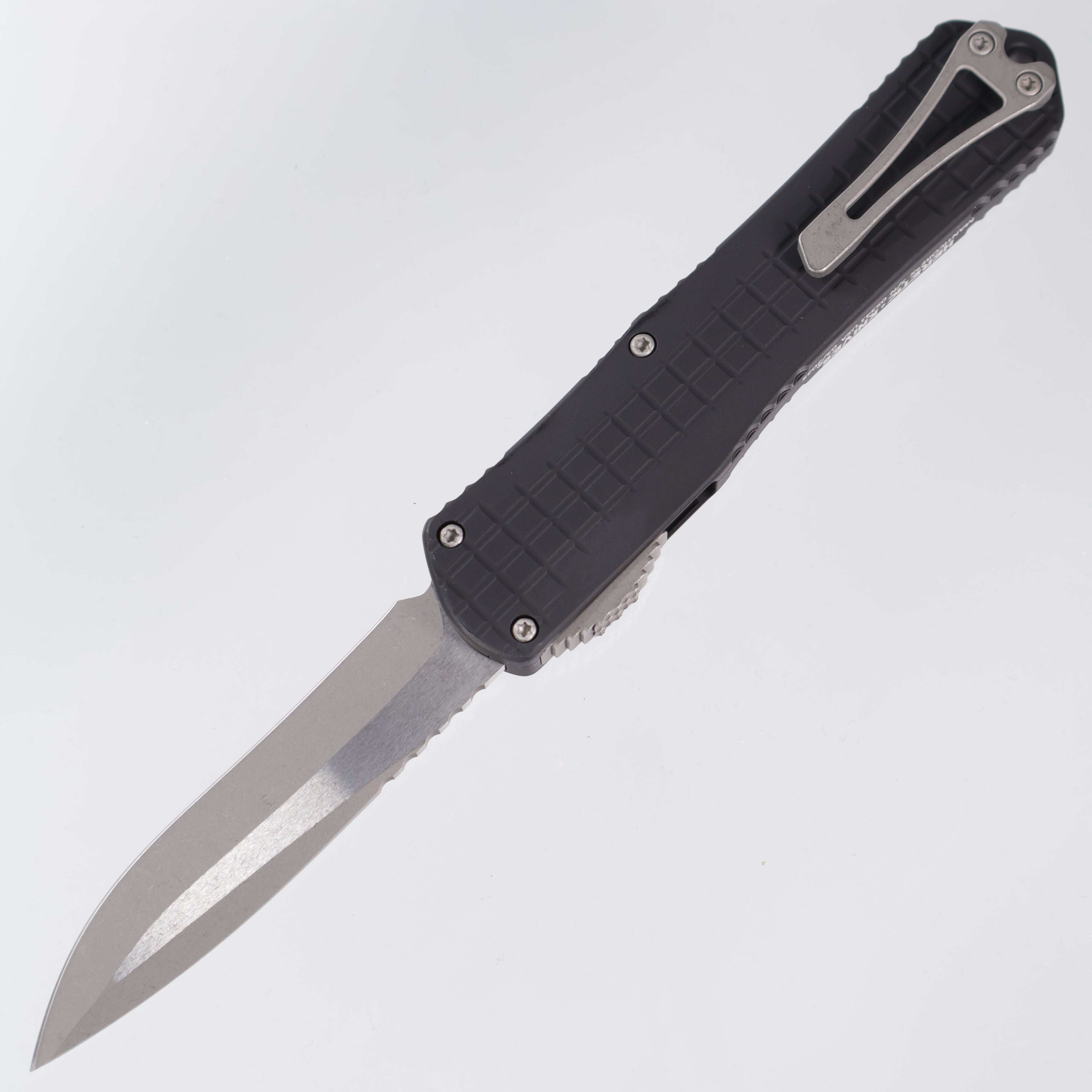 Heretic Manticore X - Black Frag Aluminum - Recurve Battleworn Magnacut - H033F-5A