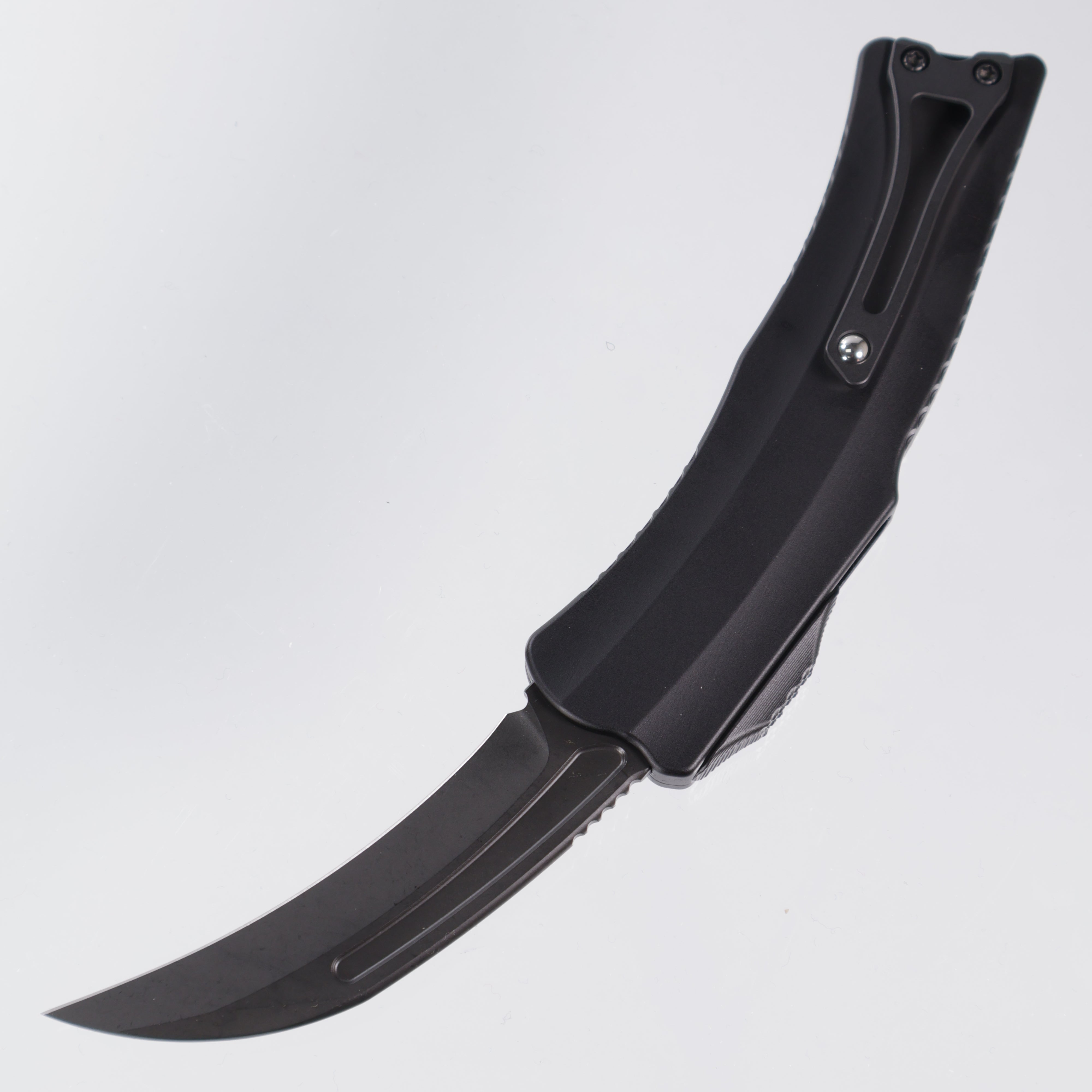 Heretic Roc - DLC Magnacut - Black Aluminum & Hardware - Curved OTF - H060-6A-T