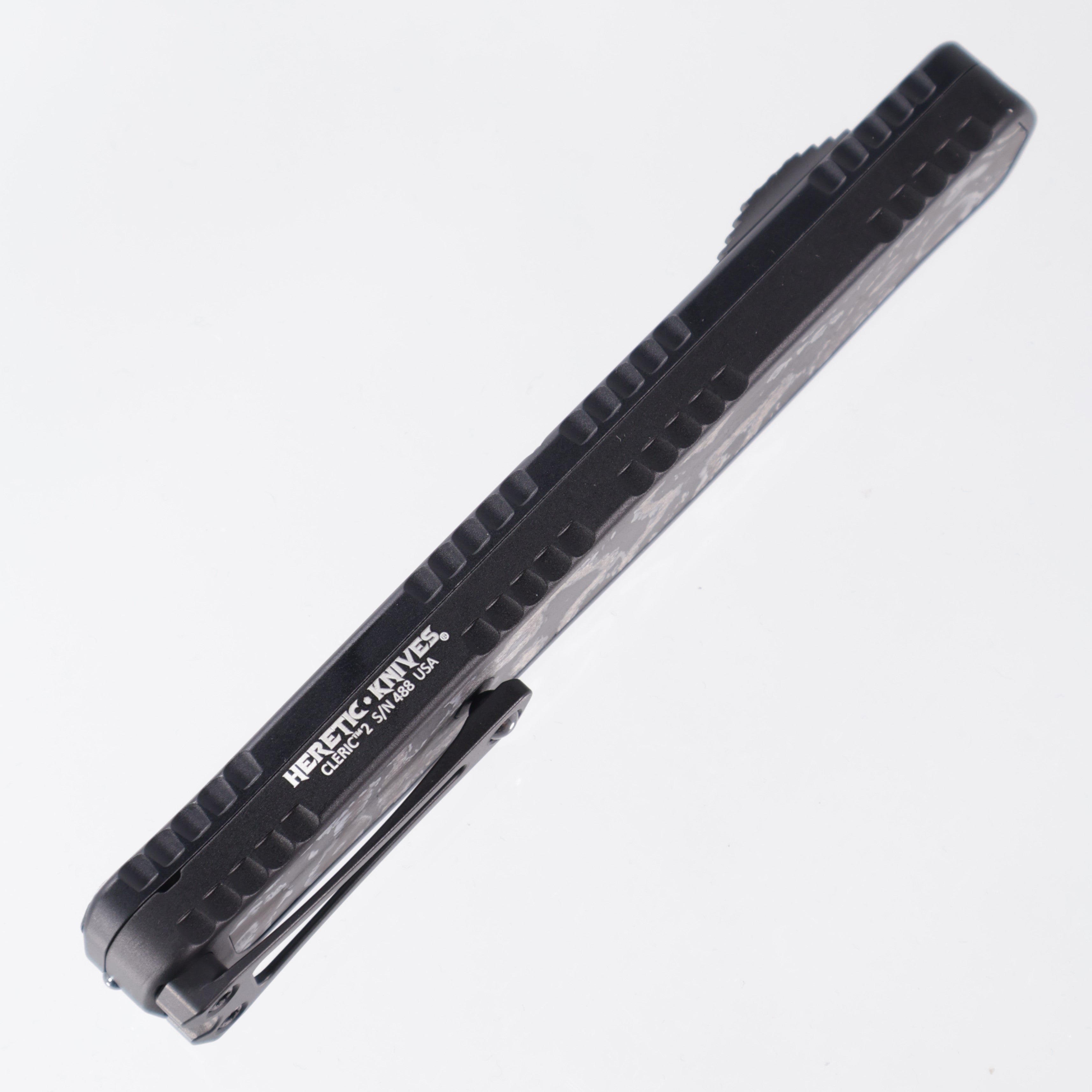 Heretic Cleric 2 - White Camo Carbon Inlays - Tanto DLC Magnacut - Cleric II H019-6A-WT/CC