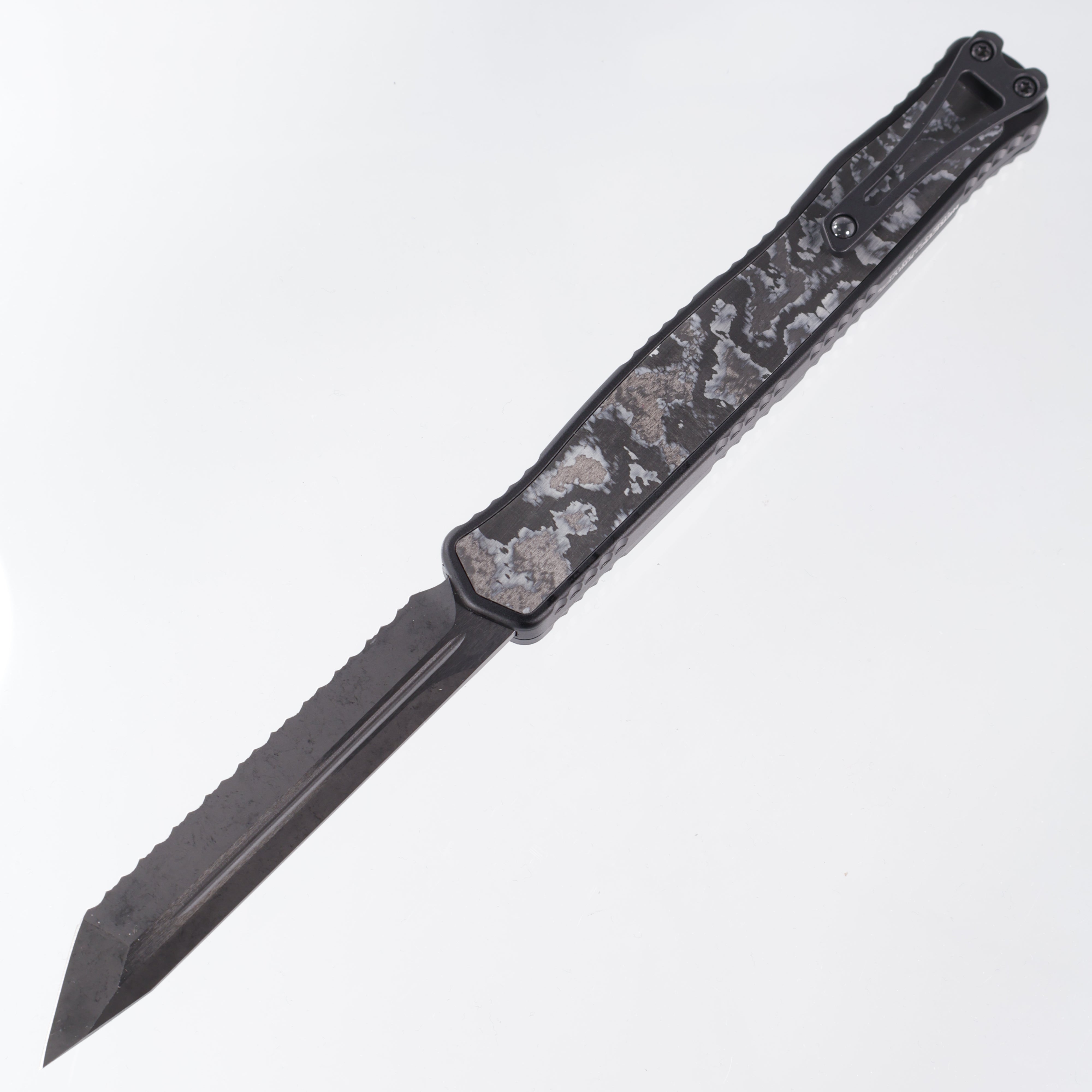 Heretic Cleric 2 - White Camo Carbon Inlays - Tanto Full Serrated DLC Magnacut - Cleric II H019-6C-WT/CC