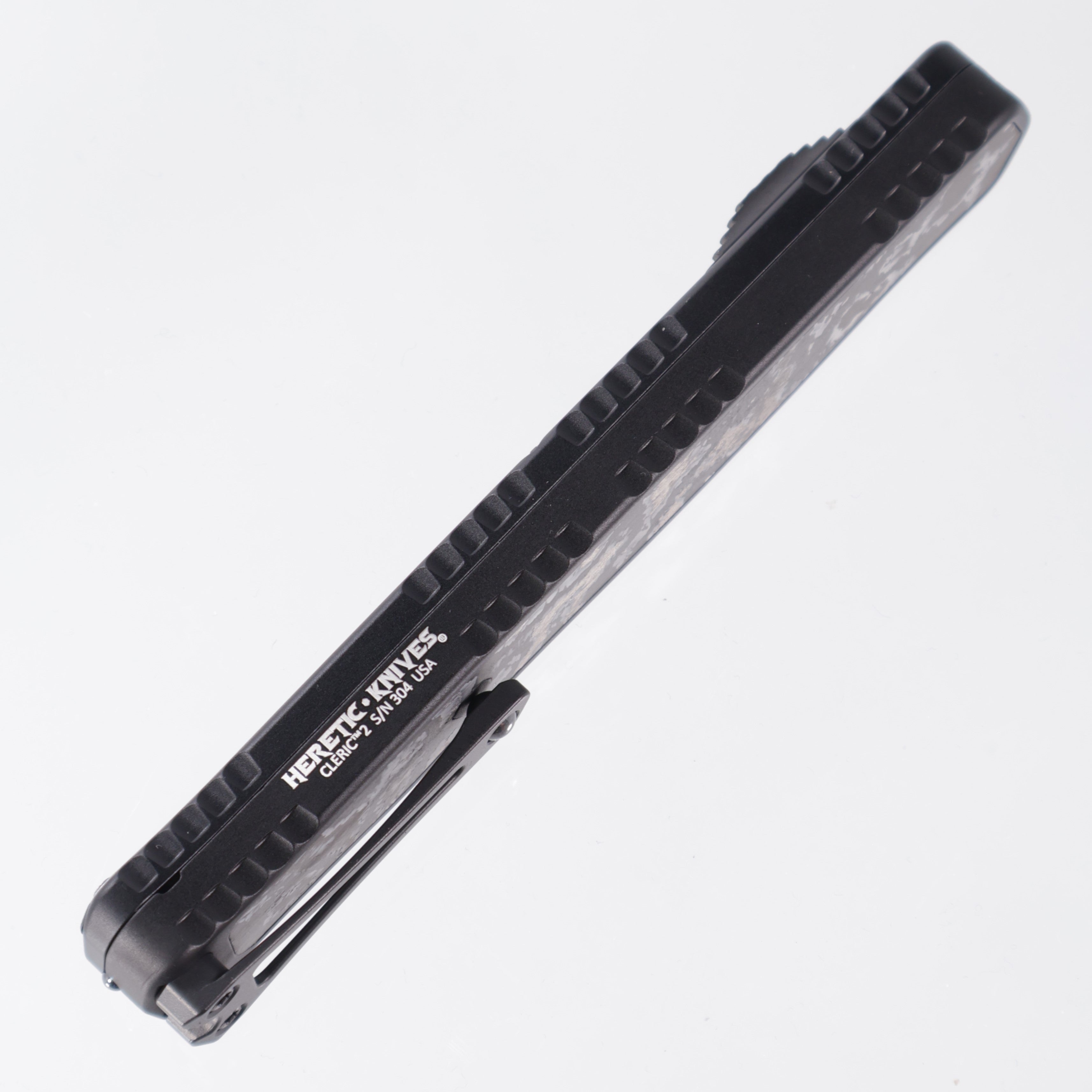 Heretic Cleric 2 - White Camo Carbon Inlays - Tanto Full Serrated DLC Magnacut - Cleric II H019-6C-WT/CC