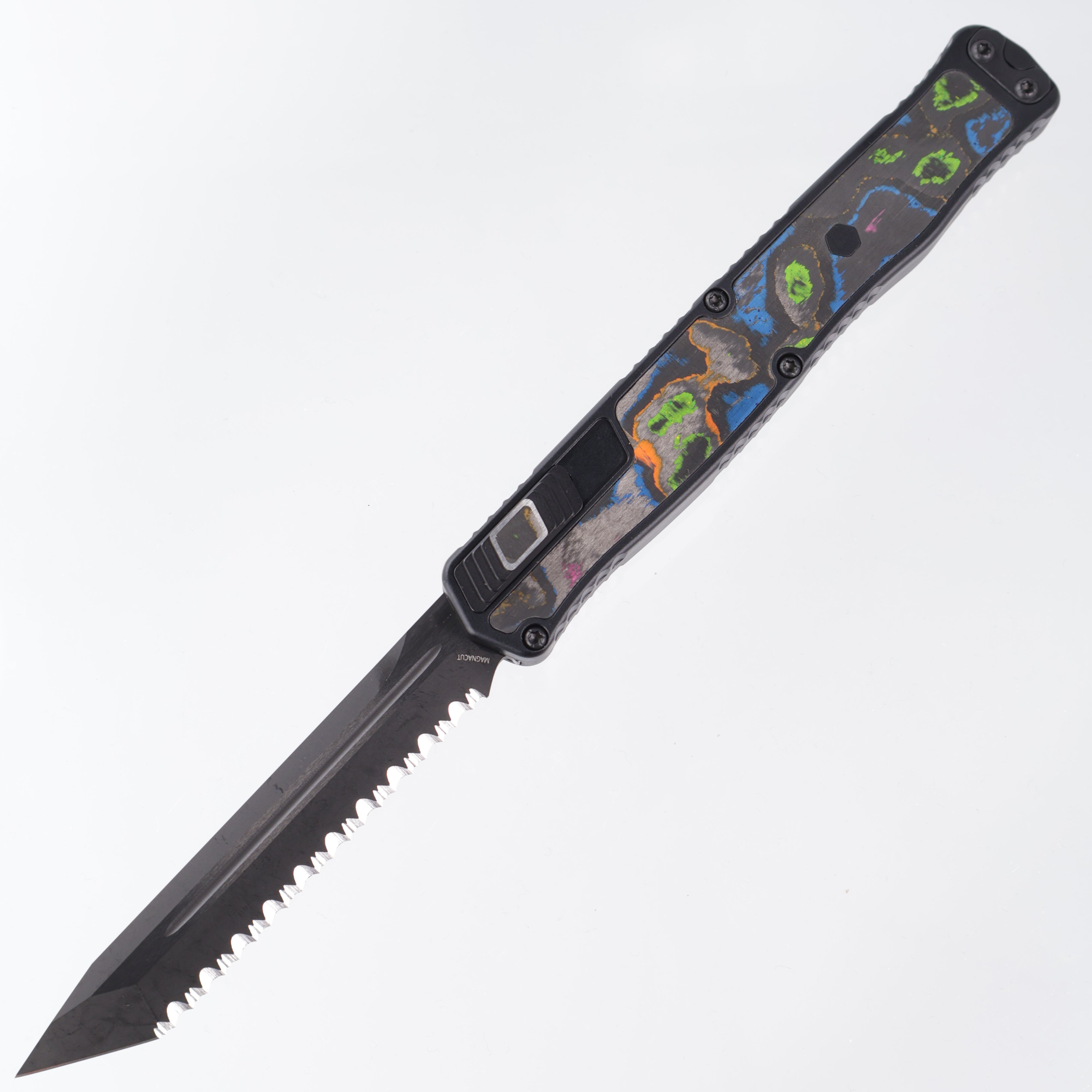 Heretic Cleric 2 - 80s Camo Carbon Inlaid Body & Button - Tanto Full Serrated - DLC Magnacut - BR OP Exclusive - Cleric II H019-6C-80/CC