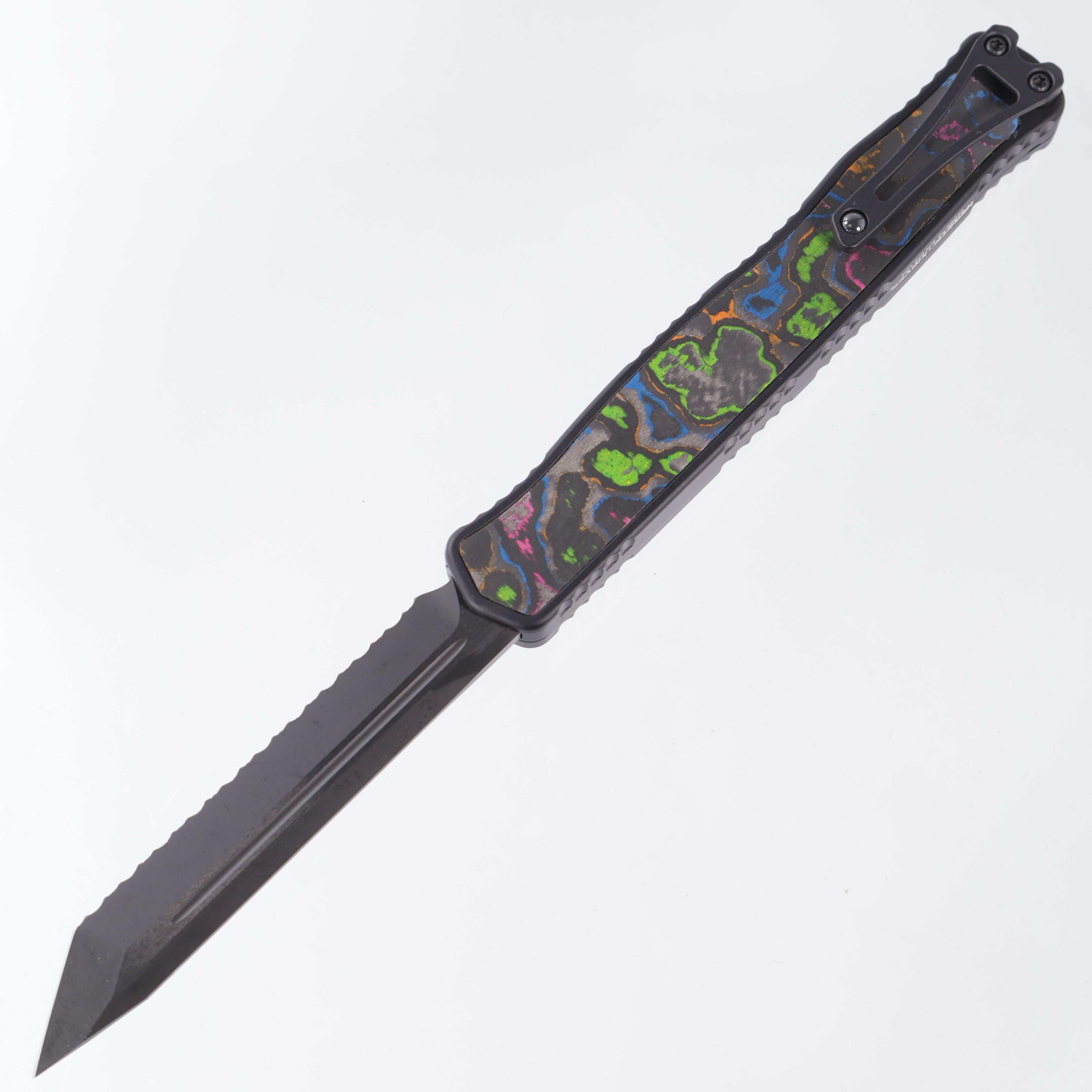 Heretic Cleric 2 - 80s Camo Carbon Inlaid Body & Button - Tanto Full Serrated - DLC Magnacut - BR OP Exclusive - Cleric II H019-6C-80/CC
