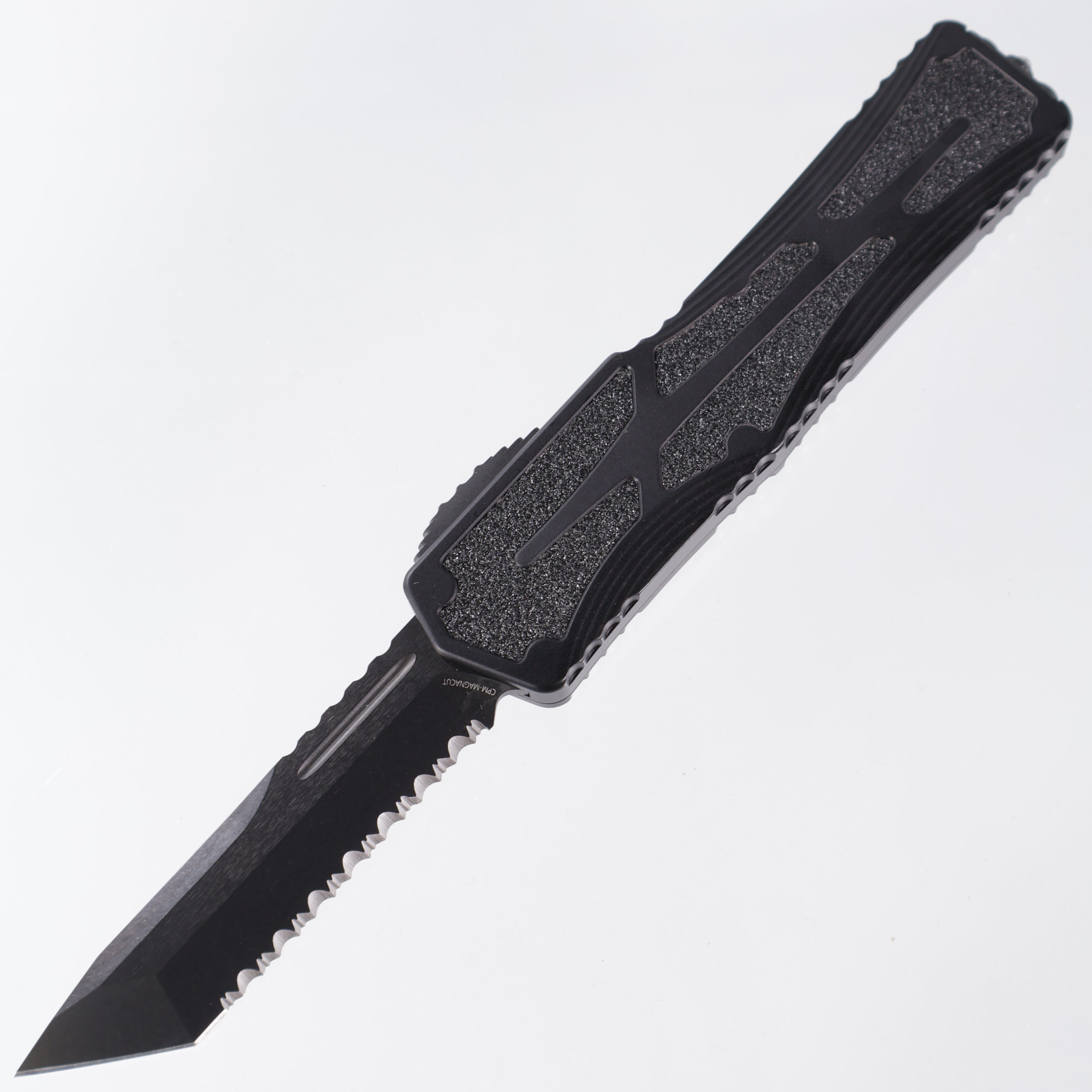 Heretic Colossus - DLC Magnacut Tanto Full Serrated - Black Aluminum w/ Grip Tape Inlay - H040-6C-T TANTO