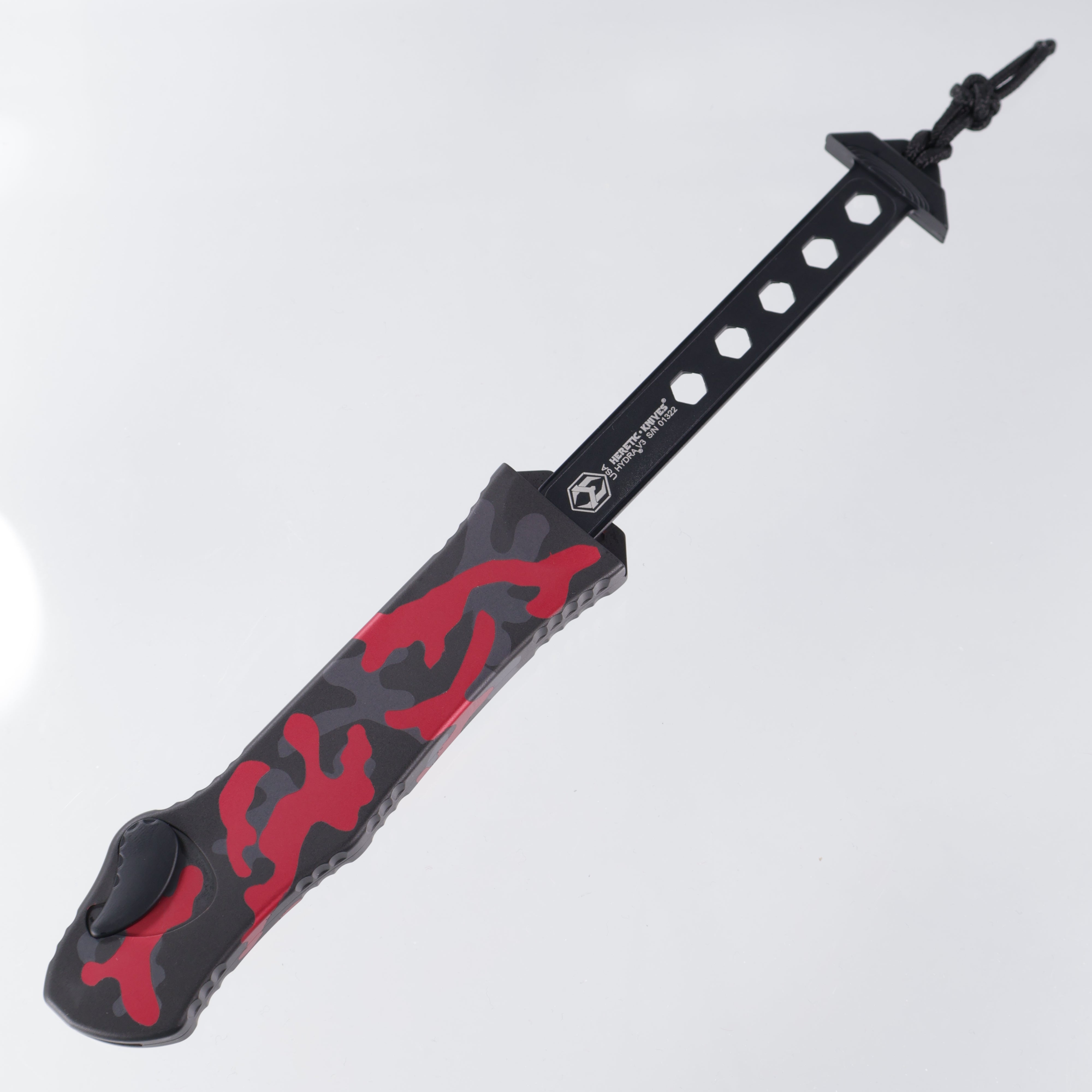 Heretic Hydra V3 - Two-Tone Recurve Magnacut Partial Serrate - Red Camo Aluminum - H008-10B-RCAMO