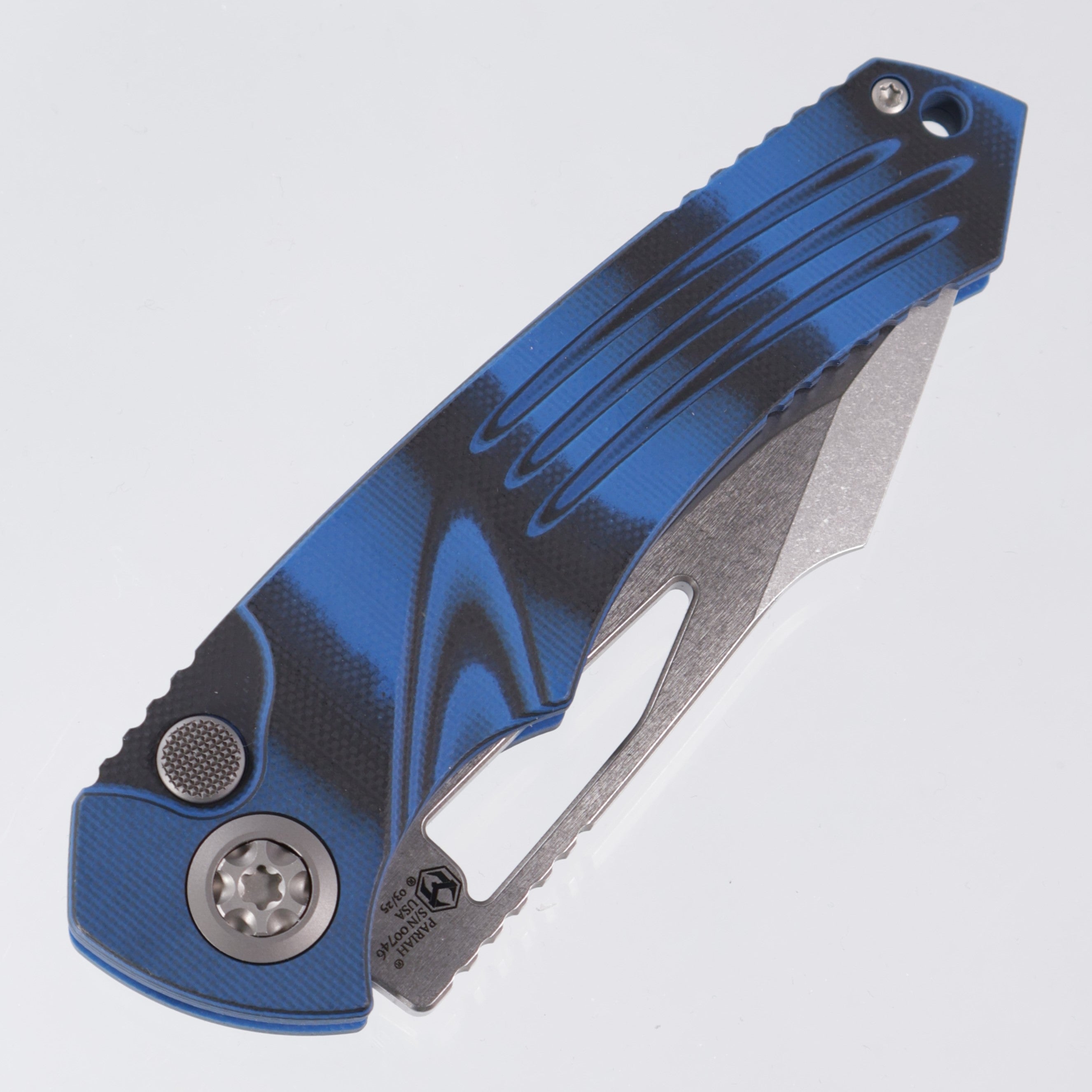 Heretic Pariah Manual - Blue & Black G10 - Stonewash Magnacut - H046-2A-G10/BLU