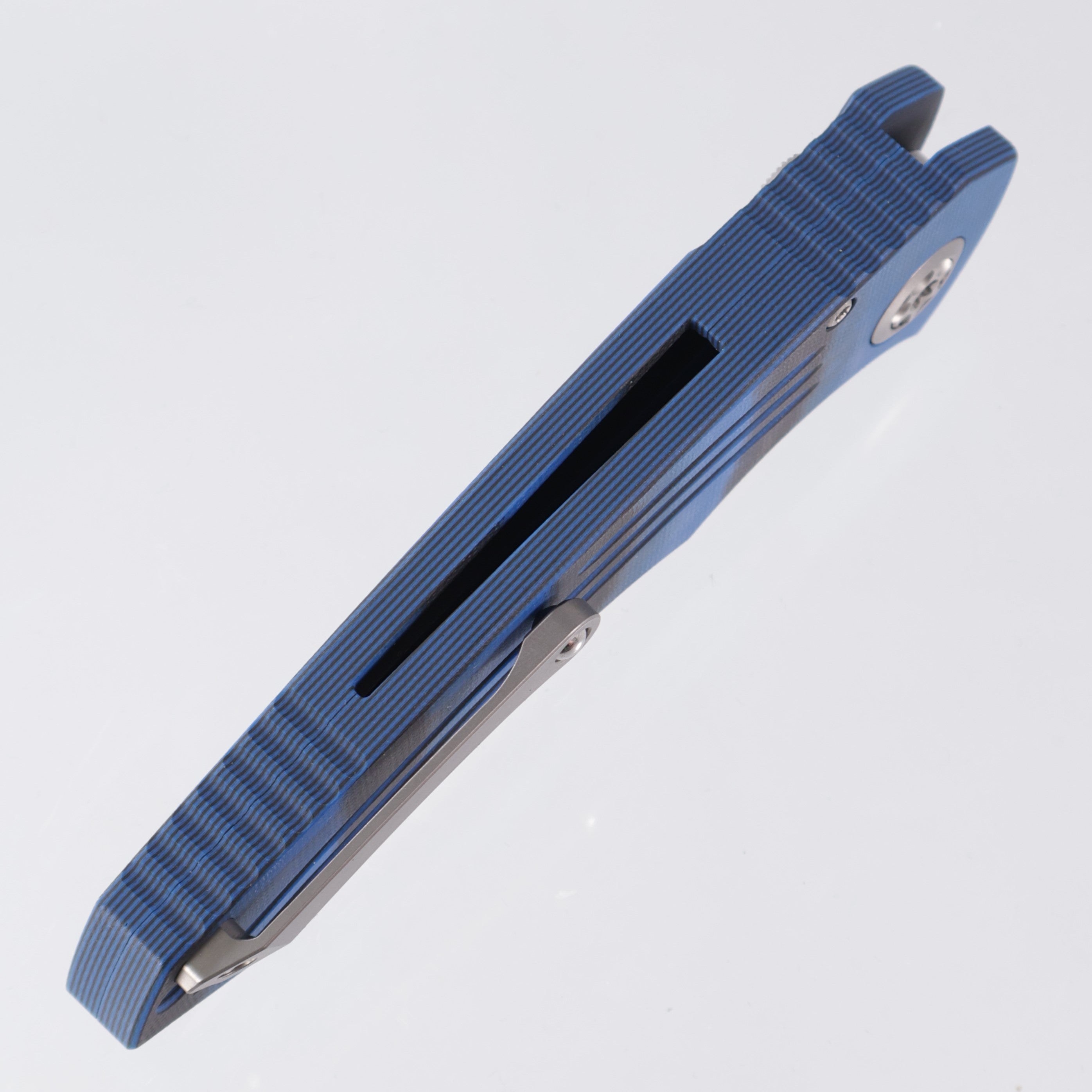 Heretic Pariah Manual - Blue & Black G10 - Stonewash Magnacut - H046-2A-G10/BLU