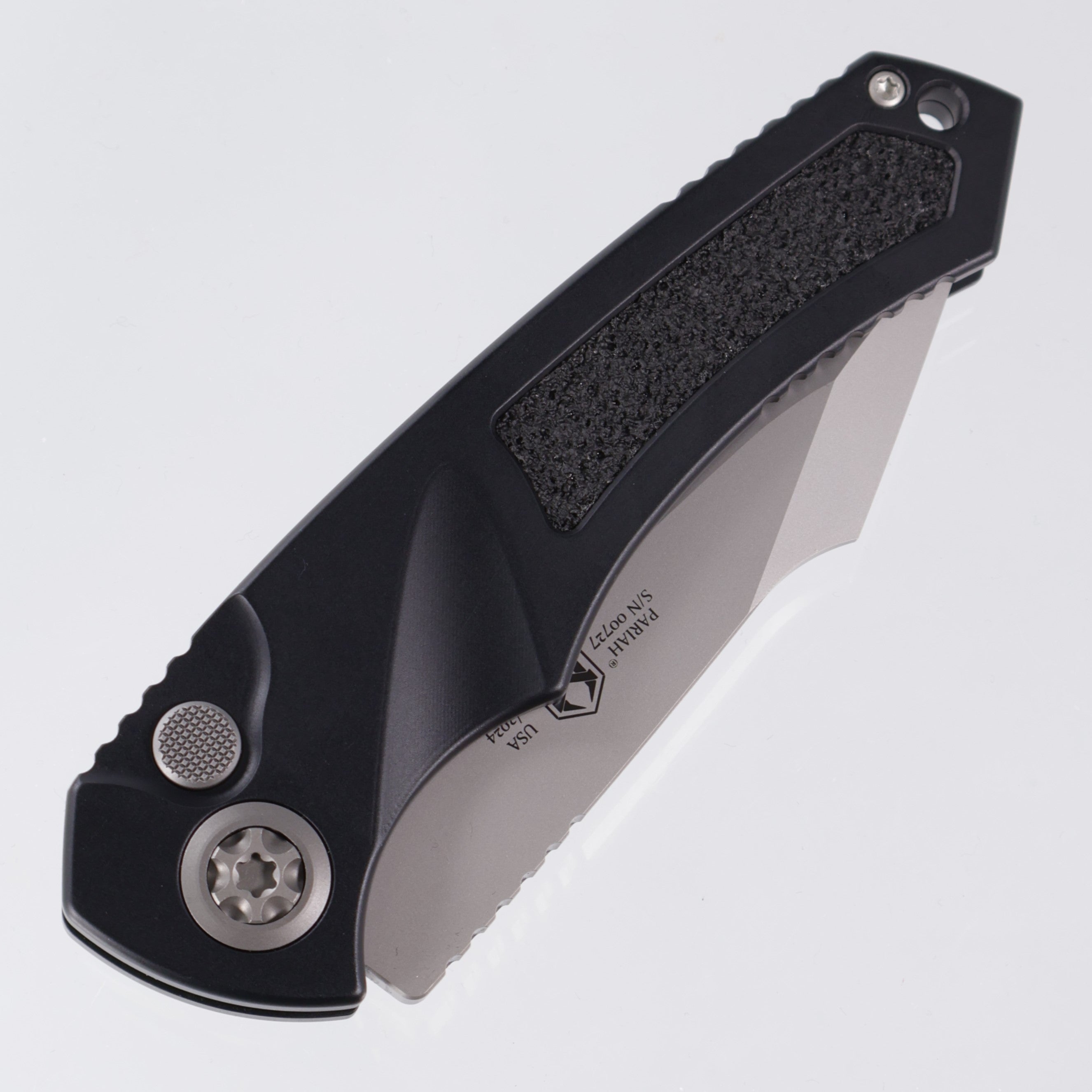 Heretic Pariah Auto - Black Aluminum w/ Black Traction Inlays - Bead Blast Magnacut Partial Serrate - H048-3B