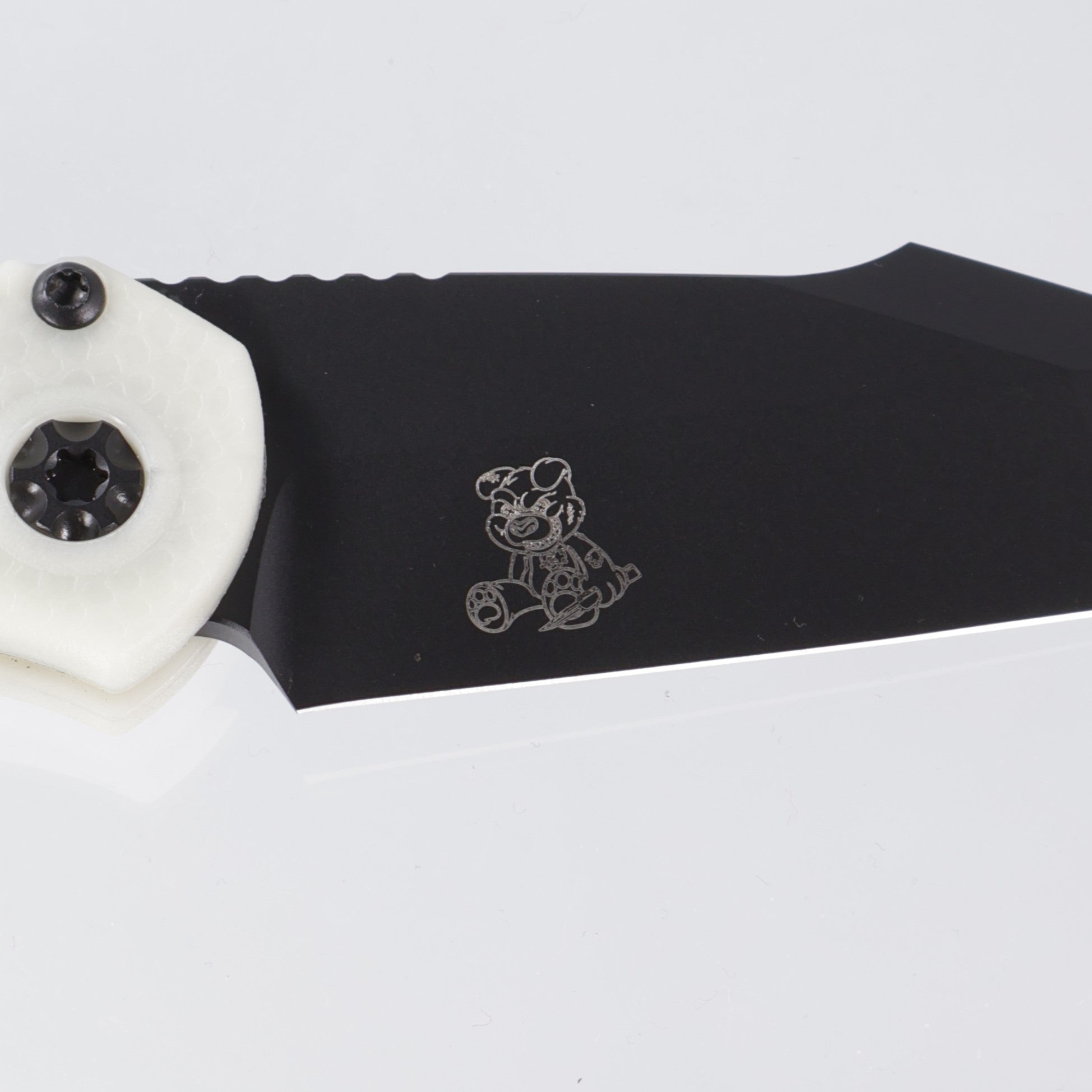 Heretic Mini Pariah Auto - BROP Exclusive - Glow In The Dark Polymer - Black Magnacut Tanto - H055-4A-GLO