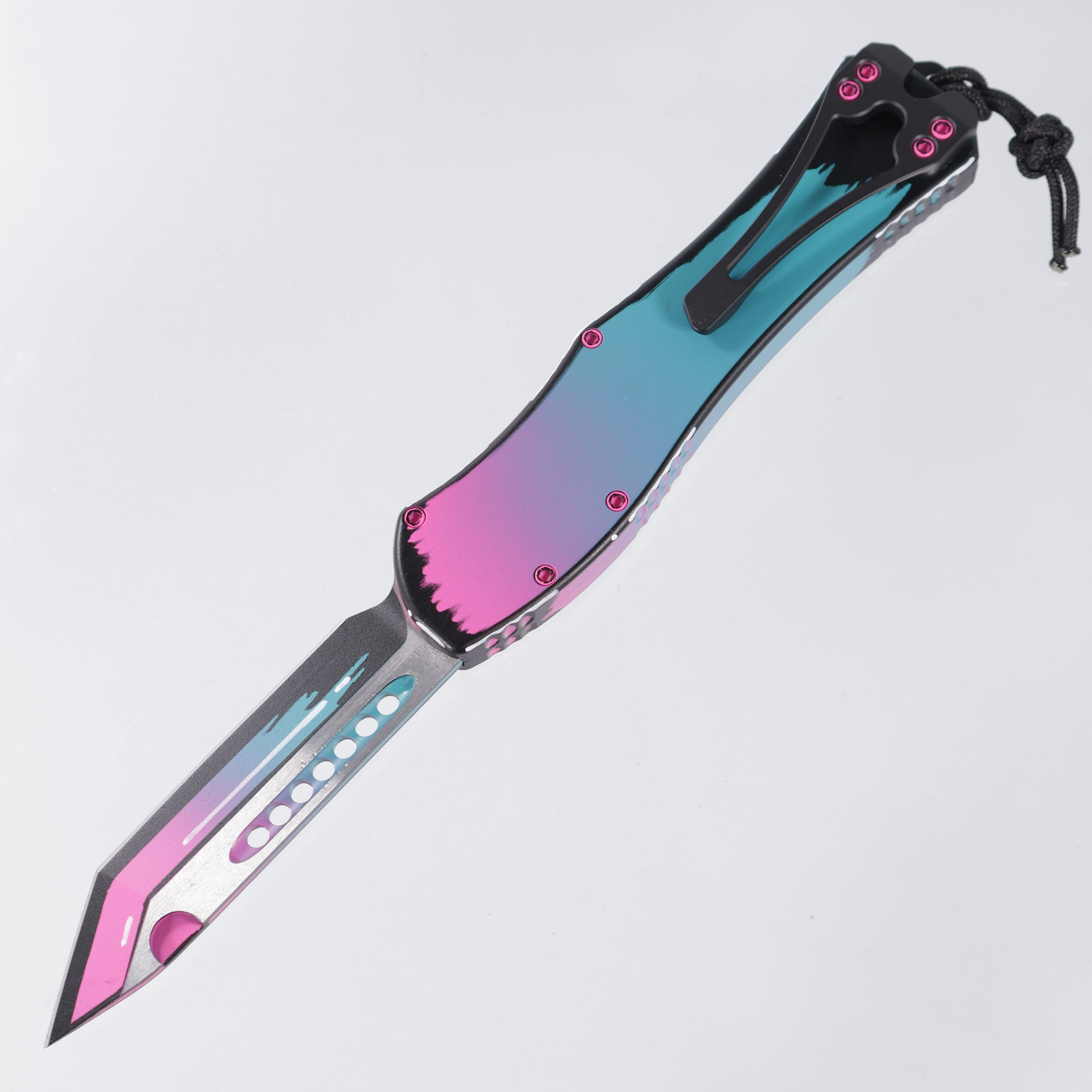 Heretic Hydra V4 Tanto - Miami Vice Cel-Shade - Magnacut - H406-CS-MV