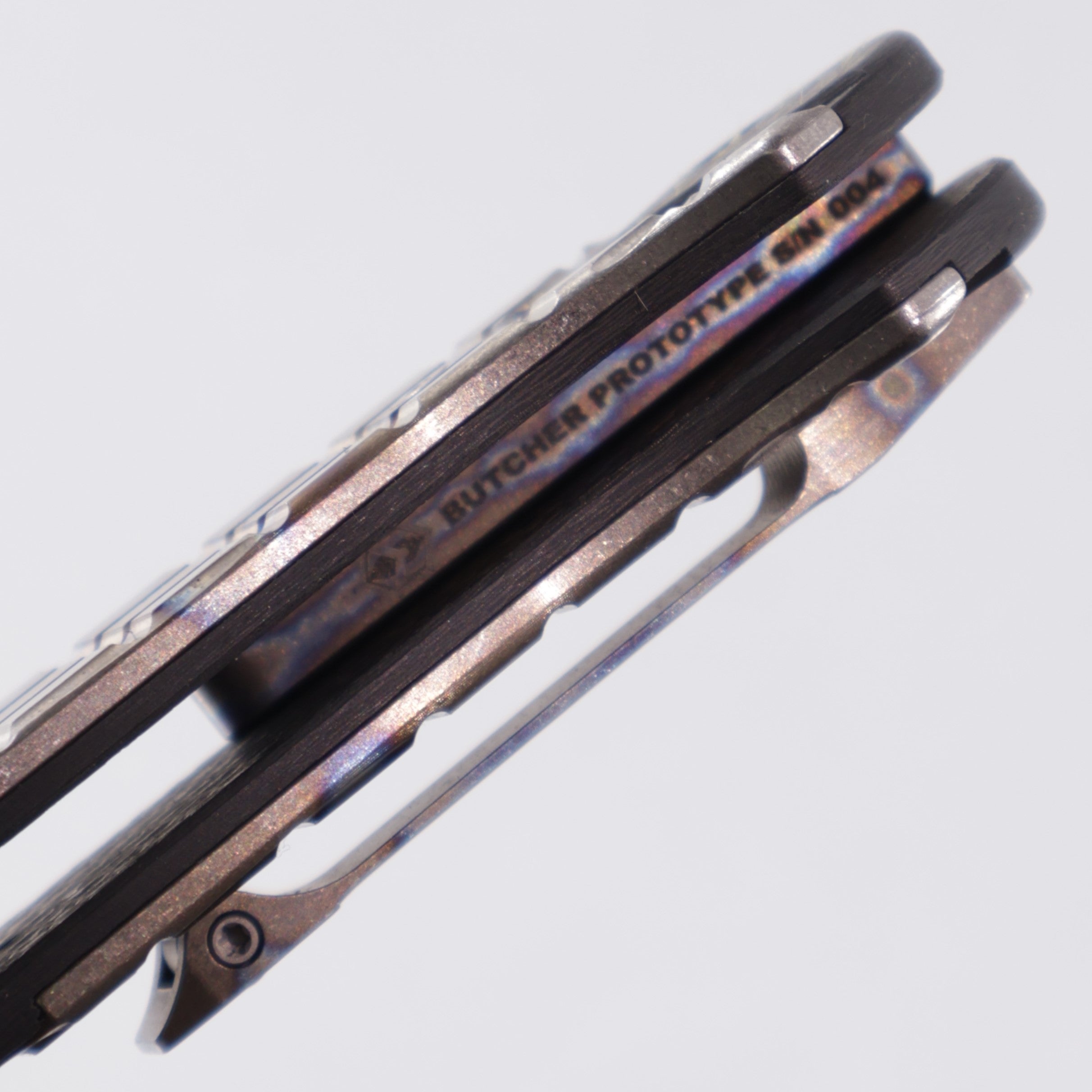 Heretic Butcher Auto Prototype - Carbon Fiber w/ Flamed Titanium Inlays - DLC S35VN - H034-FLAMETi - Pre-Owned