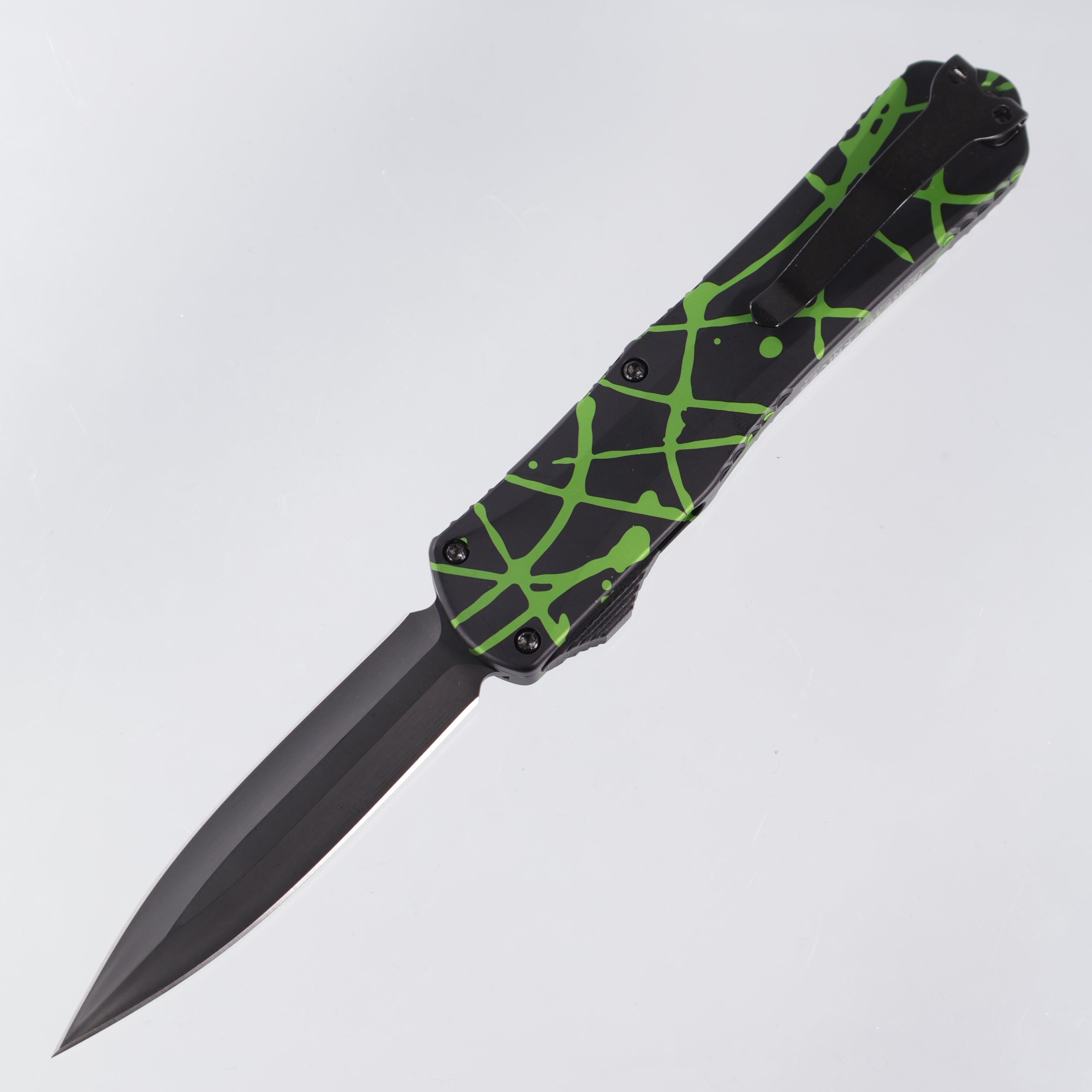 Heretic Manticore X - Black Aluminum w/ Green Splash - Double Edge DLC S35VN - H032-6A-GS Pre-Owned