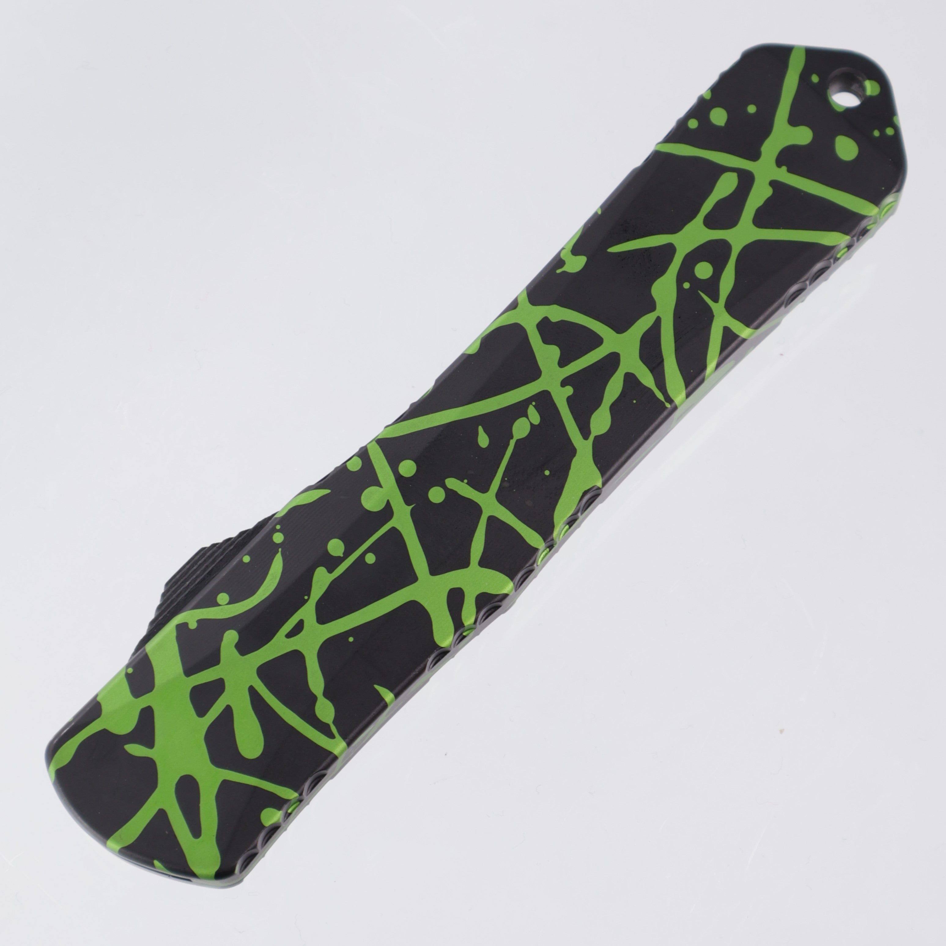 Heretic Manticore X - Black Aluminum w/ Green Splash - Double Edge DLC S35VN - H032-6A-GS Pre-Owned