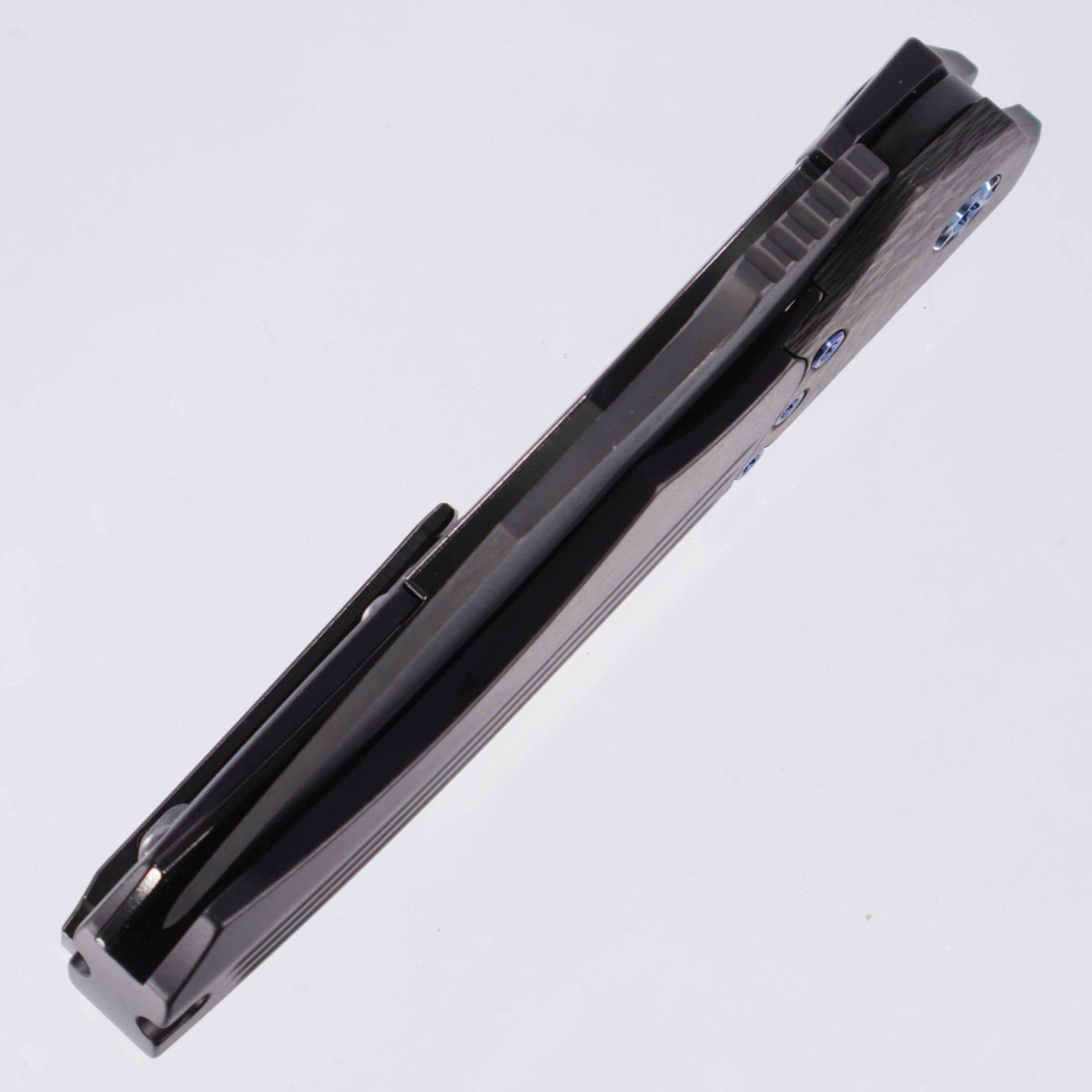 Heretic Wraith Manual V2 Prototype - Satin DLC w/ Hand Ground S35VN - Integral Aluminum w/ CF Bolster - Blue Hardware - Pre-Owned