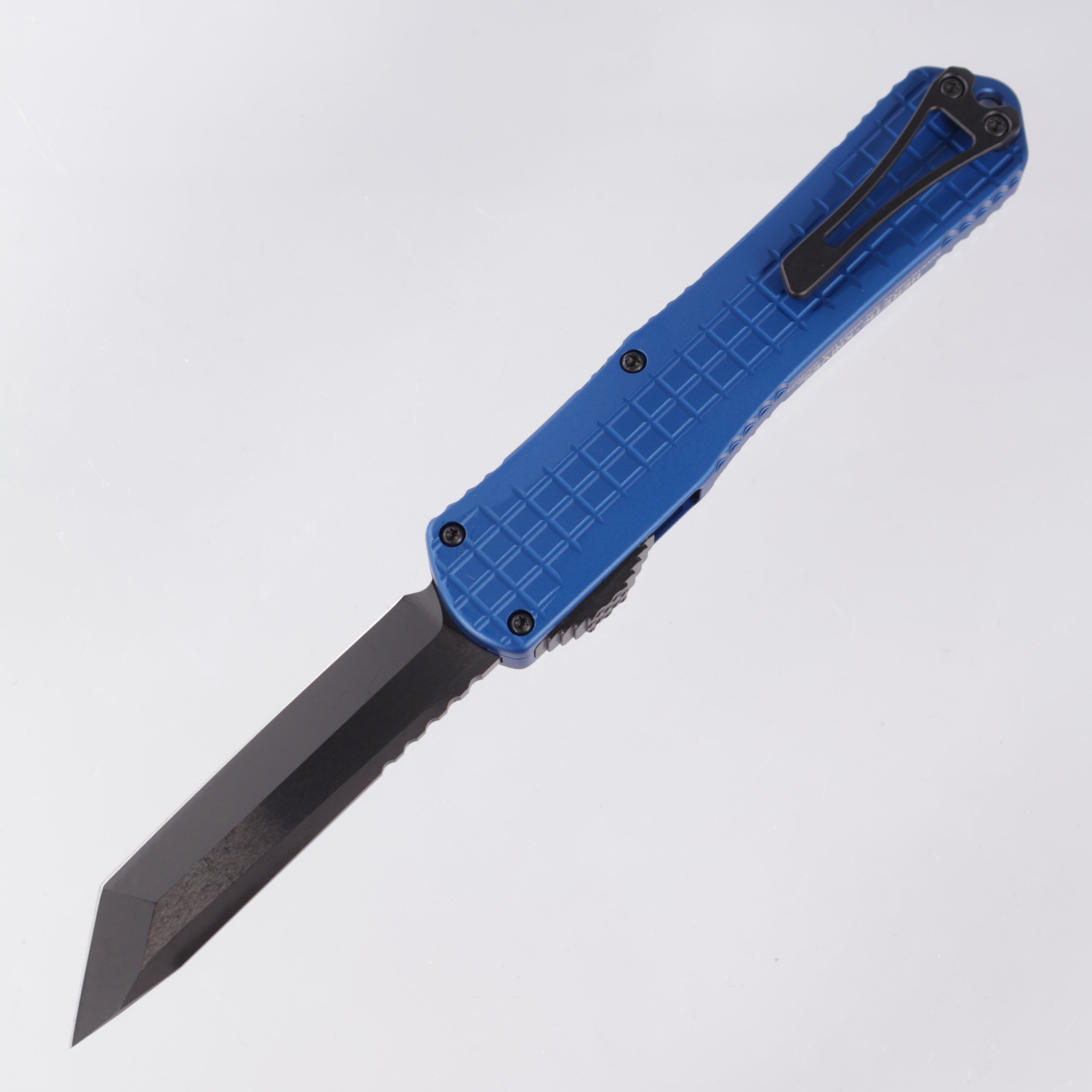 Heretic Knives Manticore X Blue Frag Handle & DLC Tanto MagnaCut H031F-6A-BLU