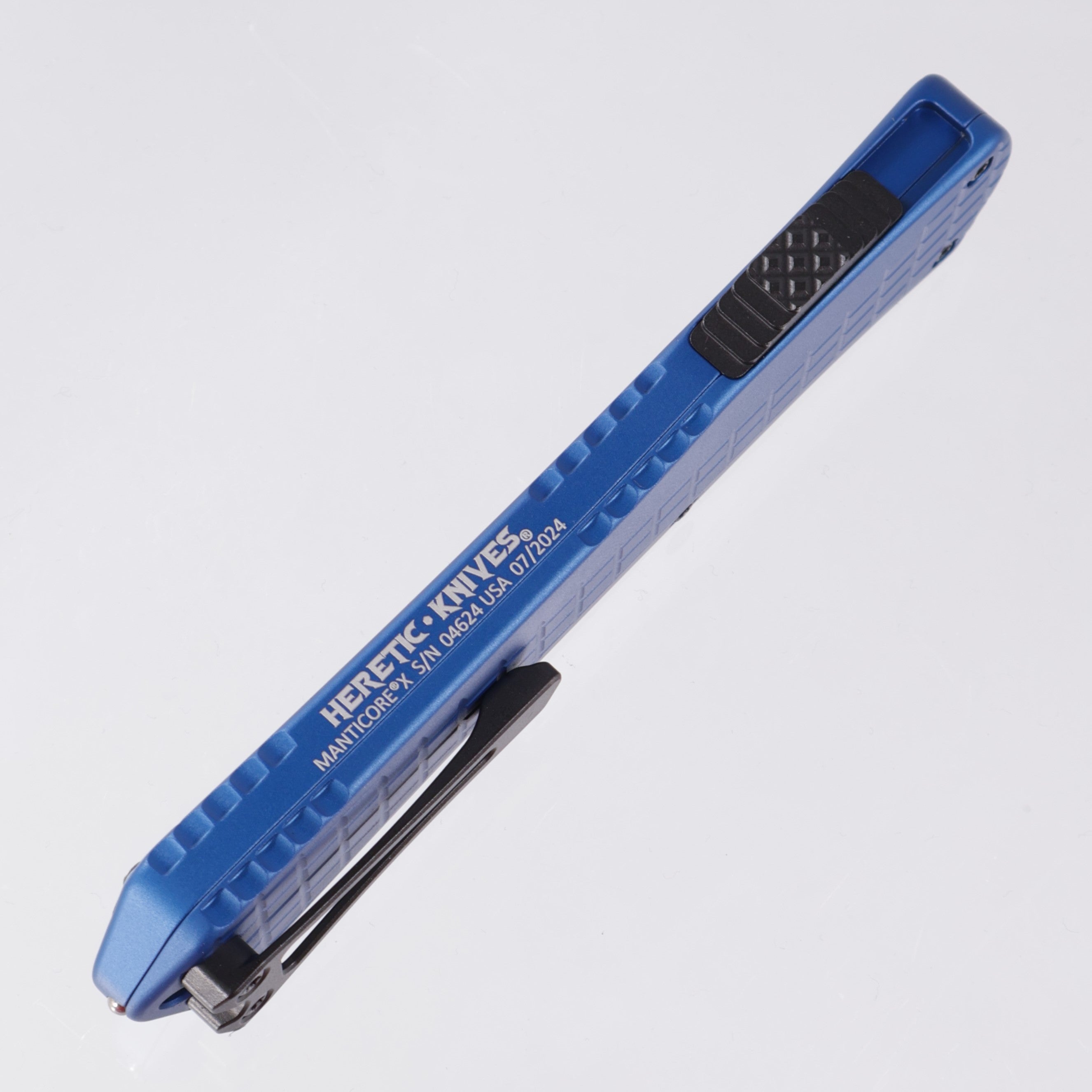 Heretic Knives Manticore X Blue Frag Handle & DLC Tanto MagnaCut H031F-6A-BLU