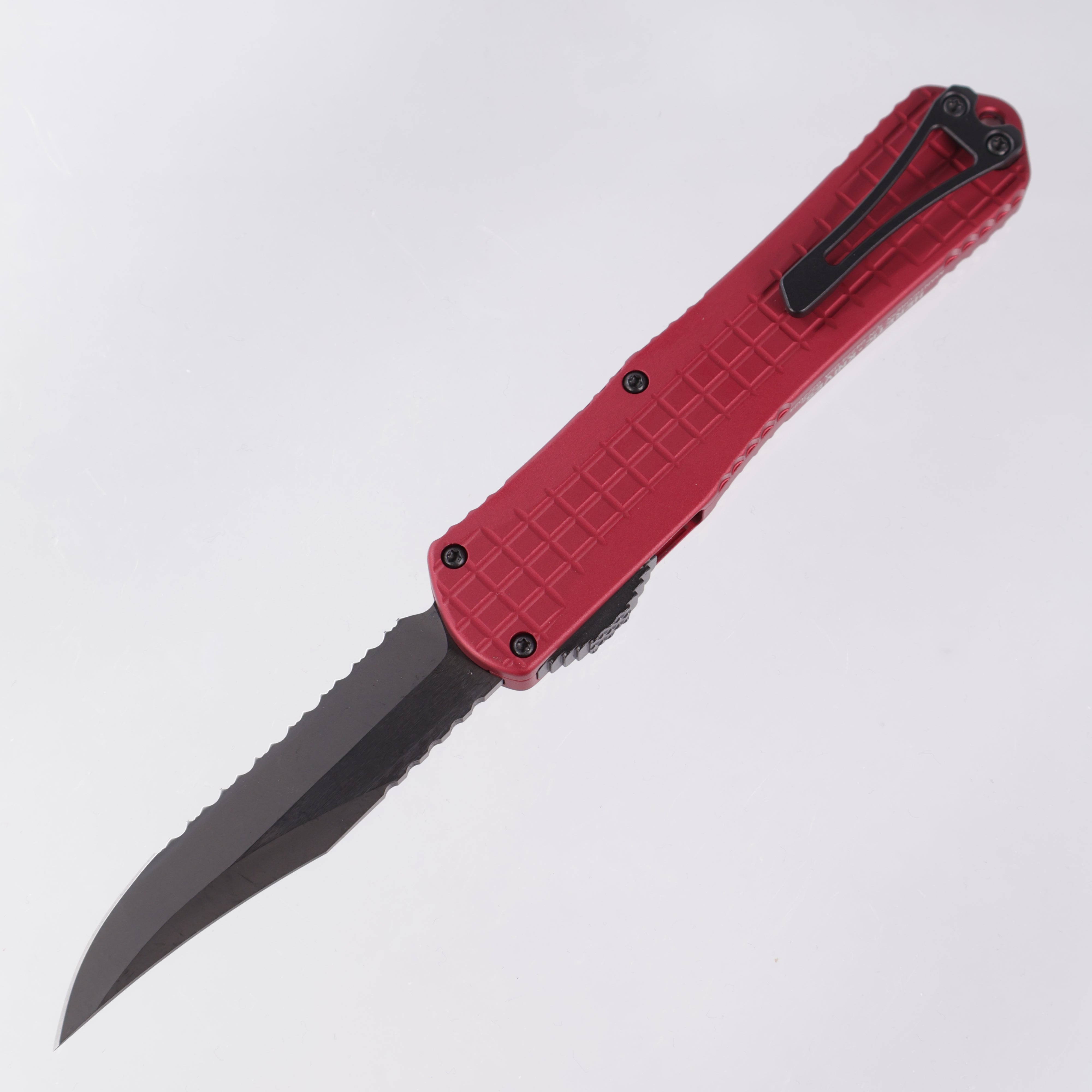 Heretic Manticore X - Red Frag Aluminum - Bowie, Full Serrate, DLC Magnacut - H030BF-6C-RED