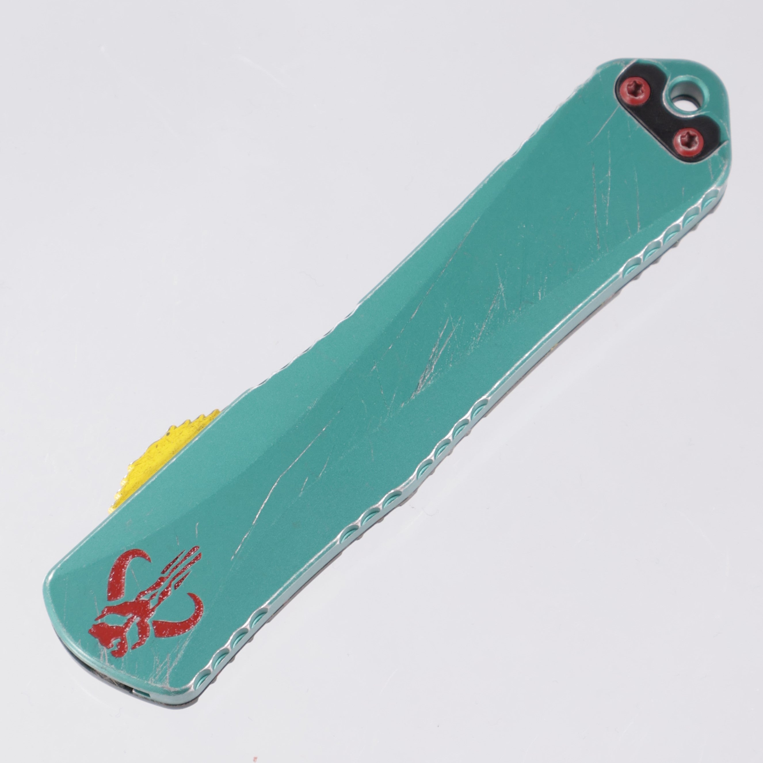 Heretic Manticore E - Bounty Hunter - Bowie Two-Tone Magnacut - Camo Carbon Back & Aluminum Front - H026B-14A-BOUNTY