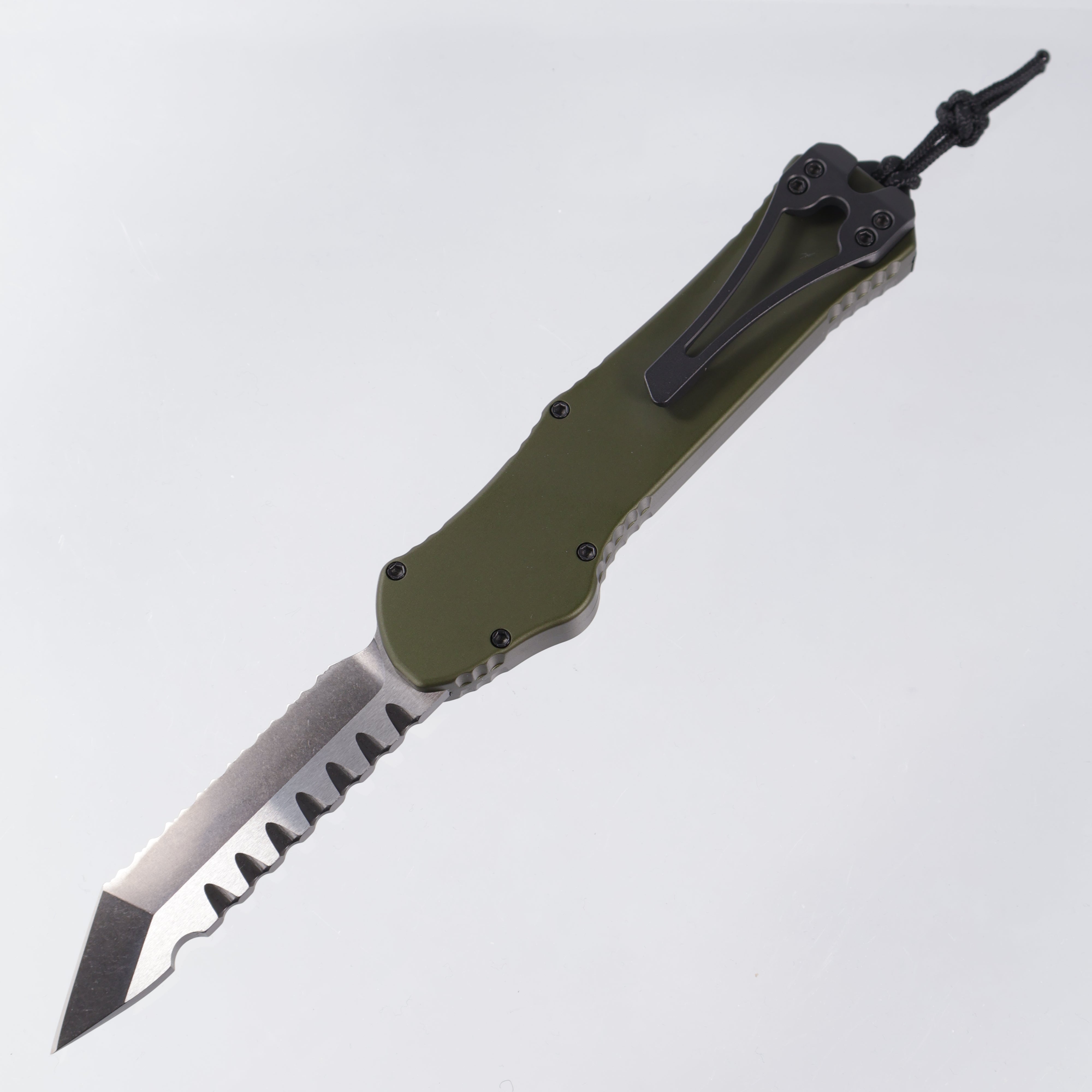 Heretic Hydra V3 - Tanto DLC Two-Tone Magnacut Full Serrate - OD Green Aluminum - H006-11C-GRN