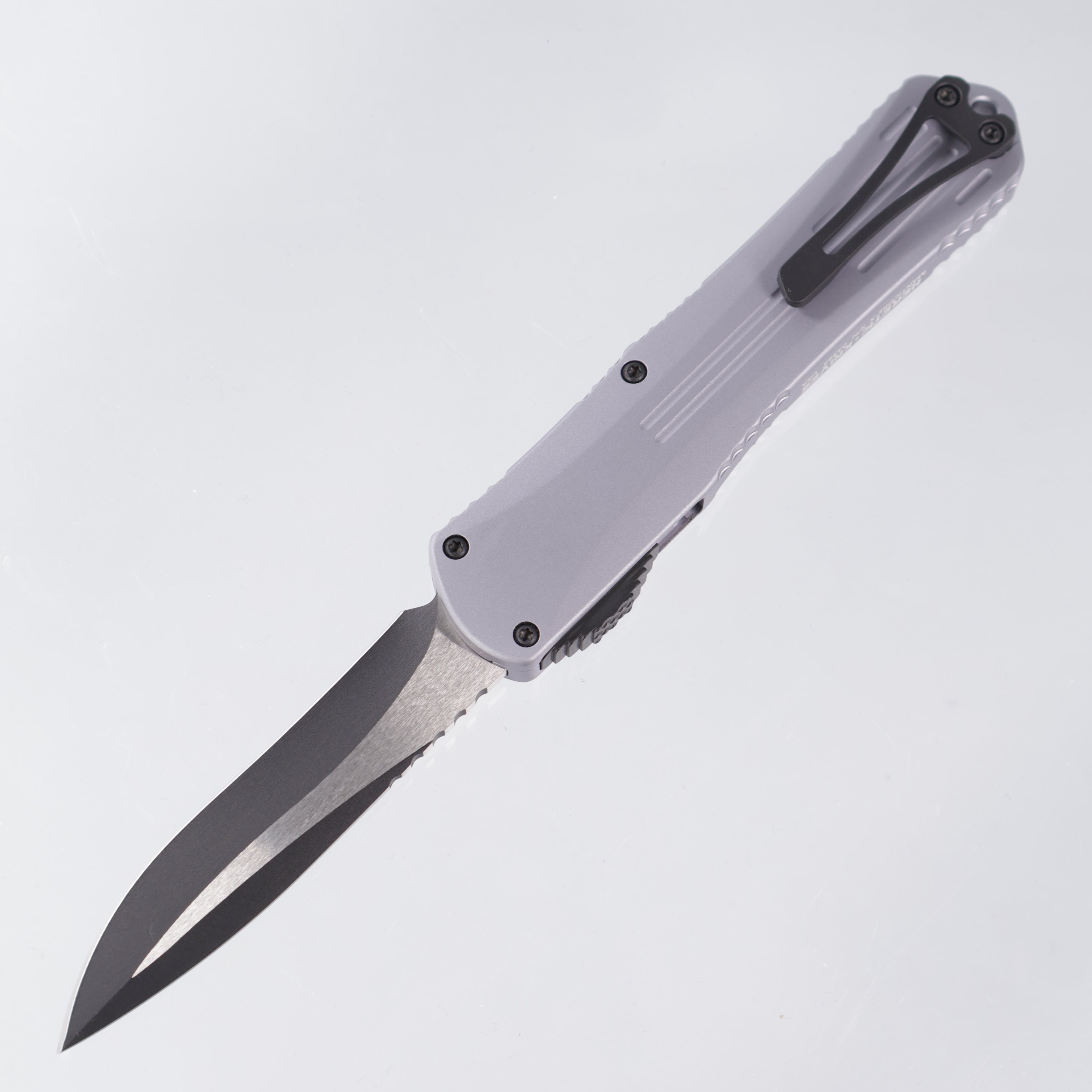 Heretic Manticore X - Recurve Two-Tone Magnacut - Gray Fluted Aluminum - H033-10A-GRAY