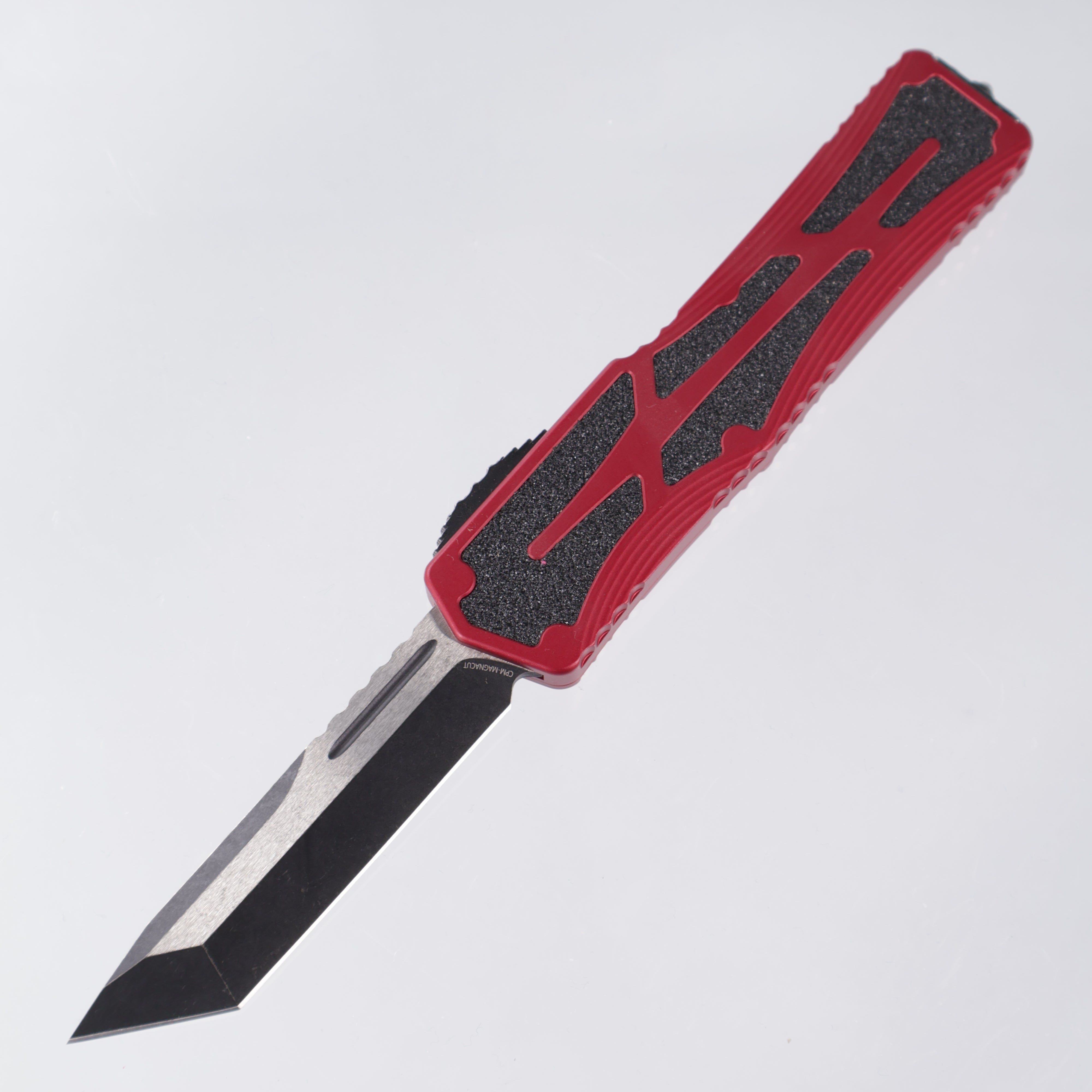 Heretic Colossus - Battleworn Tanto Magnacut - Red Aluminum w/ Blac Traction Inlays - H040-14A-RED