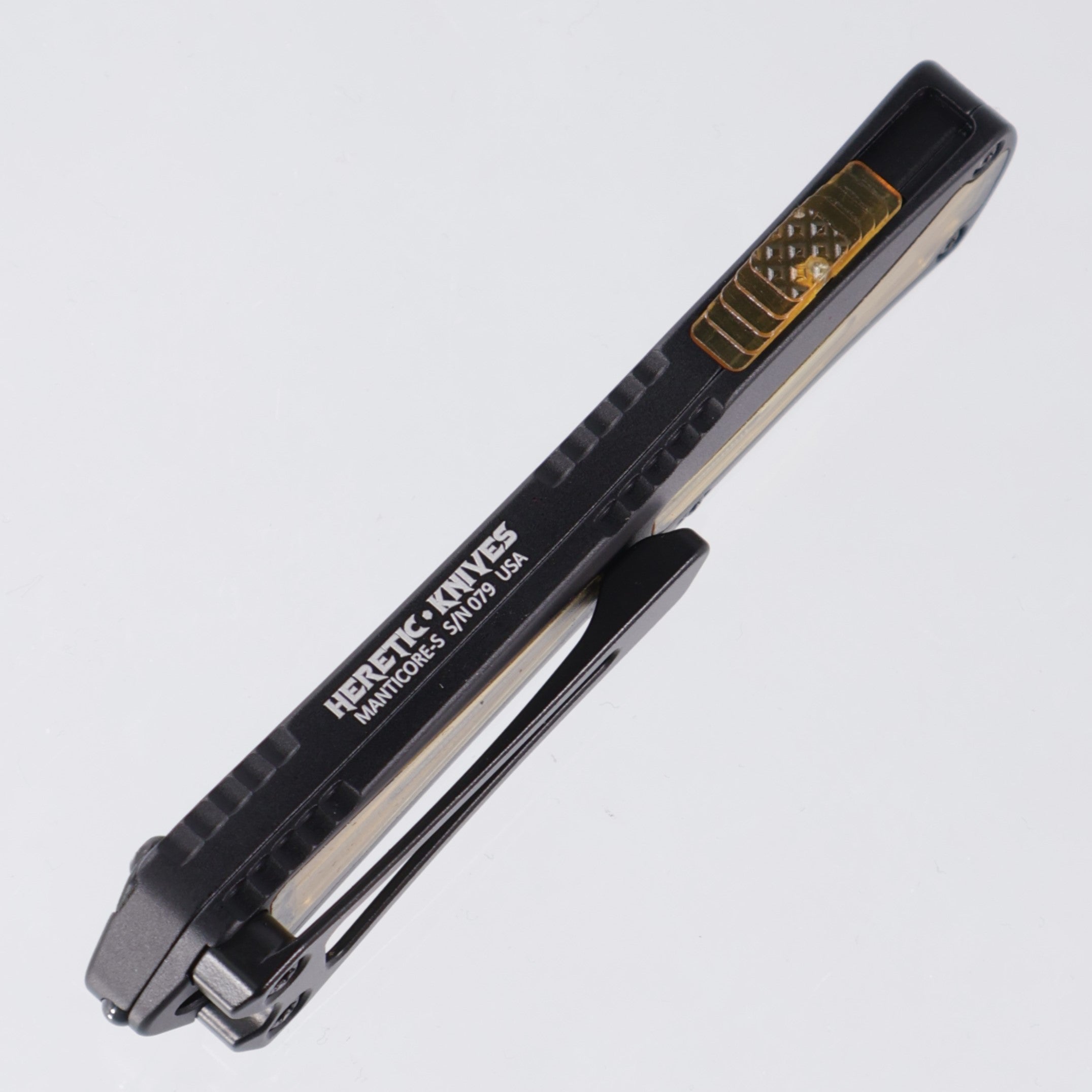 Heretic Manticore S - Ultem Inlaid Aluminum - DLC Double Edge Full Serrated Magnacut - H024-6C-Ultem