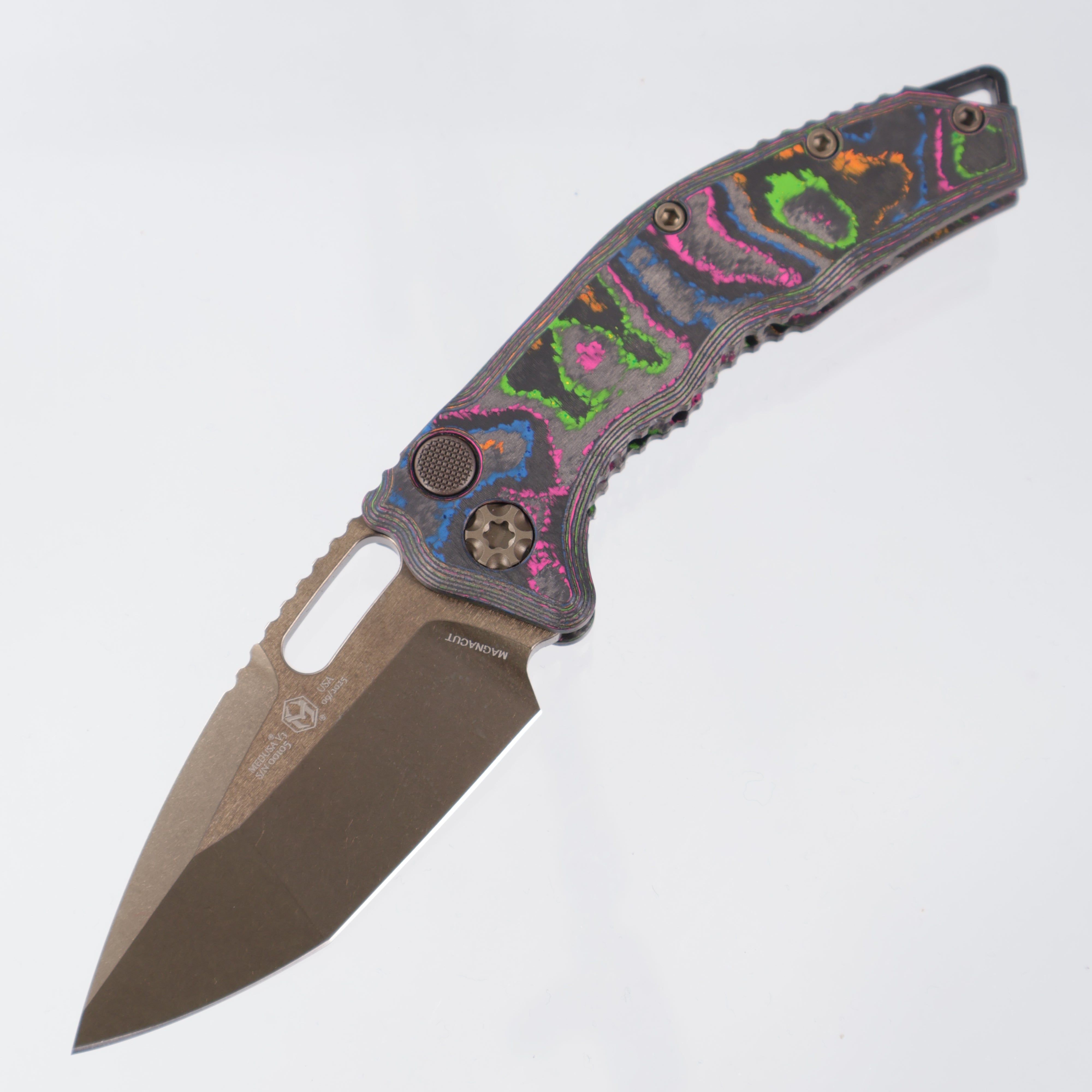 Heretic Medusa V3 Auto Tanto - 80s Camo Carbon - Bronze Magnacut