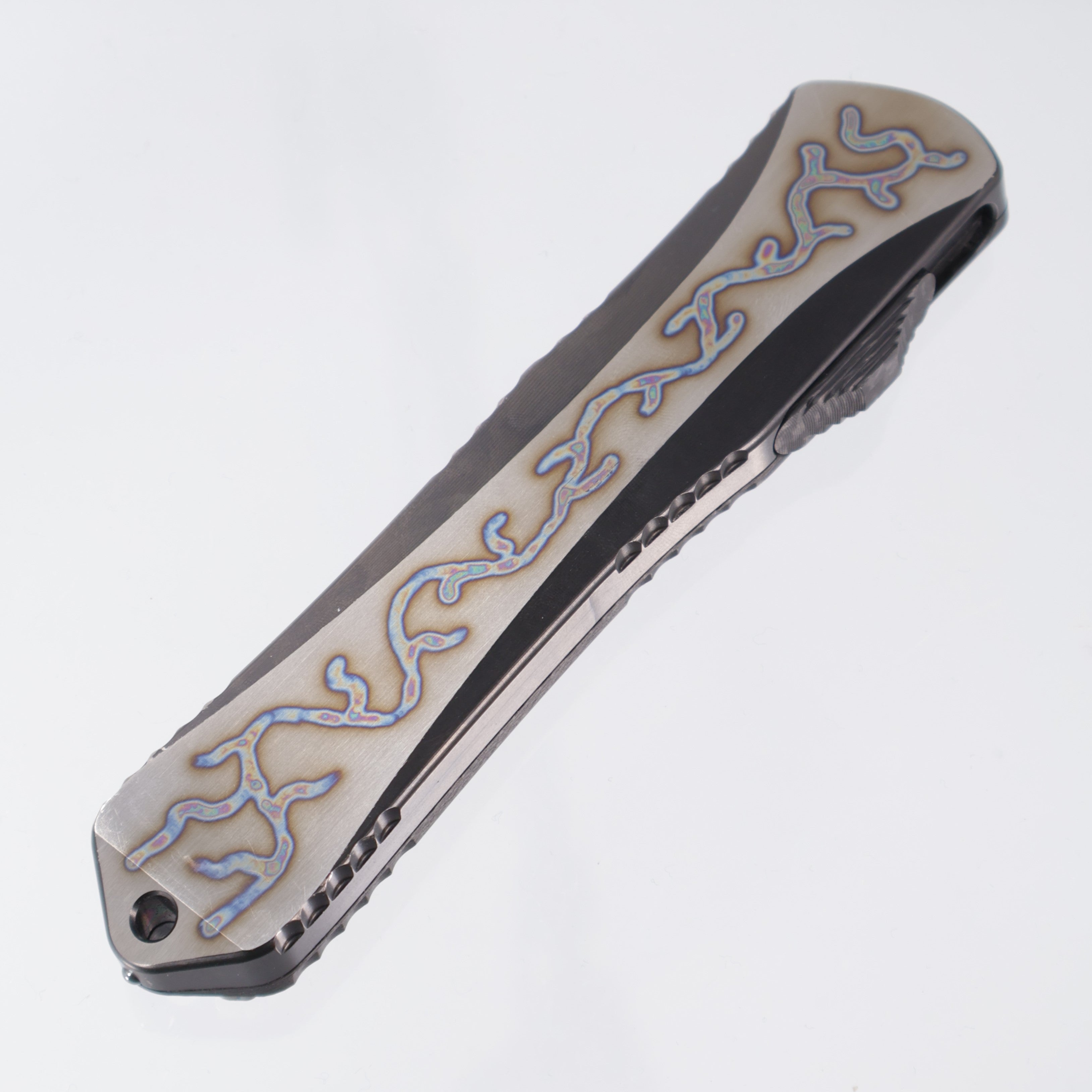 Heretic Manticore X Pre-Owned - DLC Flamed Titanium & Carbon Fiber Handle - Double Edge DLC