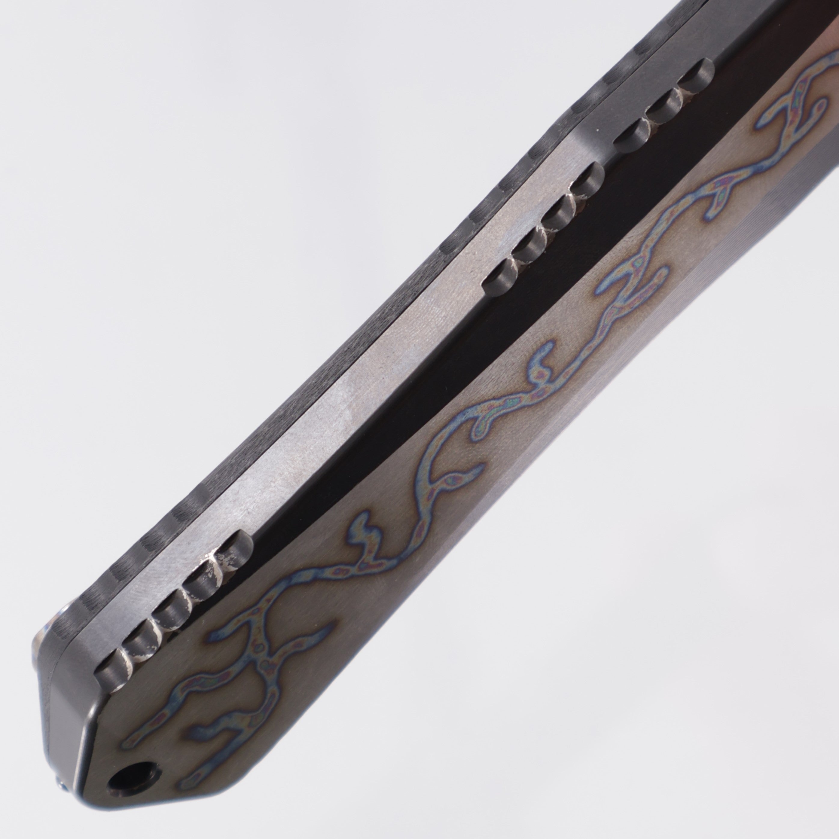 Heretic Manticore X Pre-Owned - DLC Flamed Titanium & Carbon Fiber Handle - Double Edge DLC