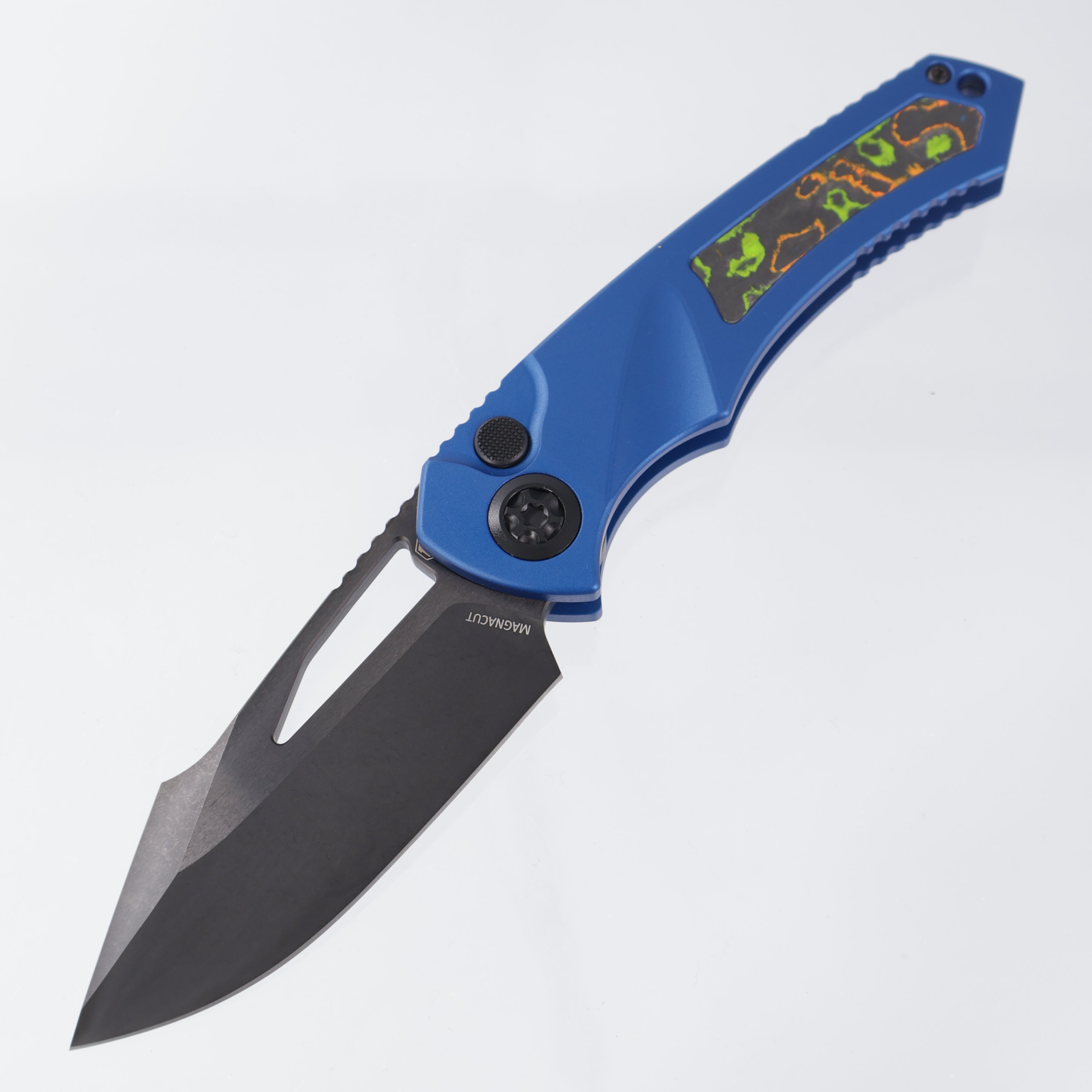 Heretic Pariah Manual Single Edge - Blue Aluminum w/ 80s Camo Carbon inlays - DLC Magnacut - H046-6A-BLU/80S - BROP Exclusive