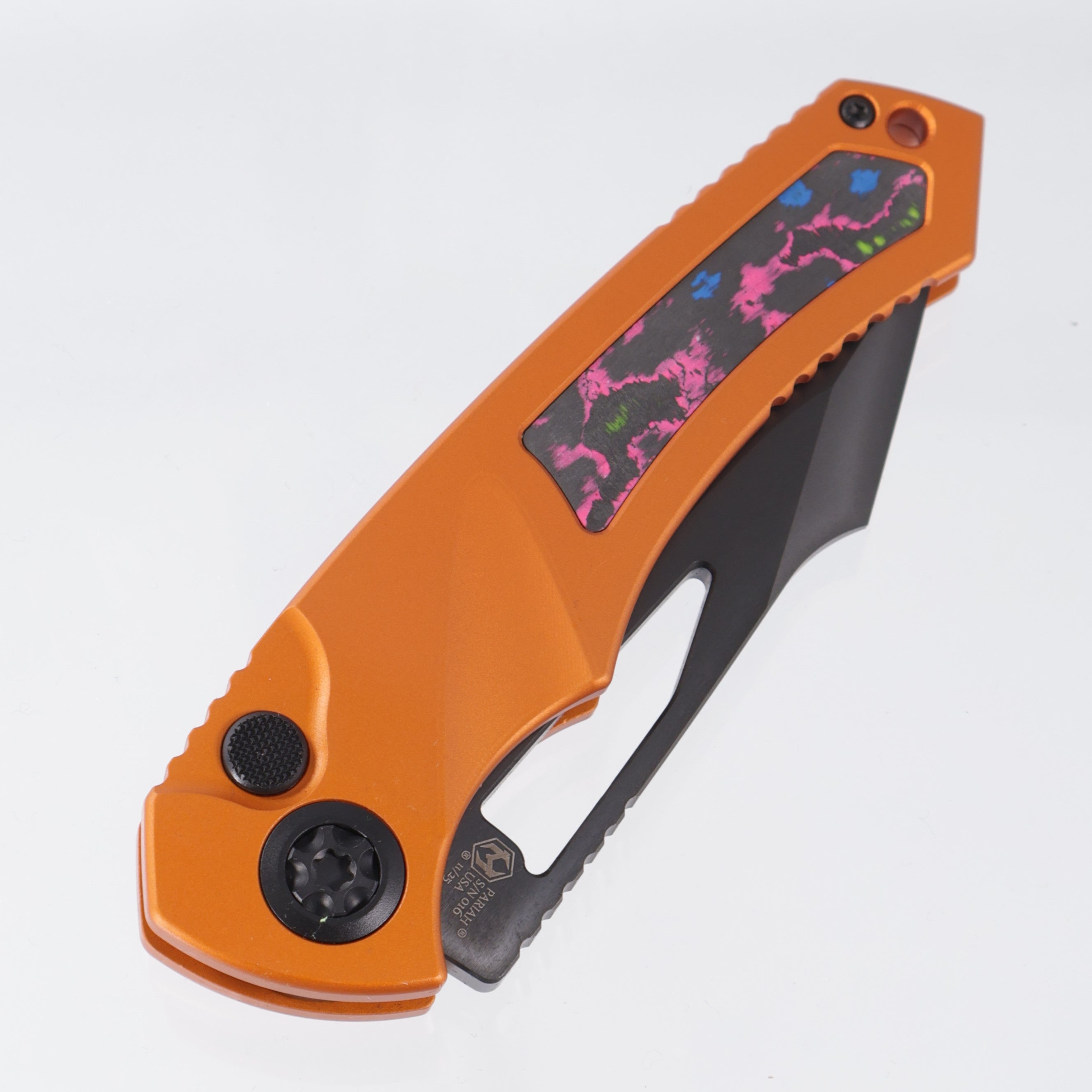 Heretic Pariah Manual Single Edge - Orange Aluminum w/ 80s Camo Carbon inlays - DLC Magnacut - H046-6A-OG/80S - BROP Exclusive