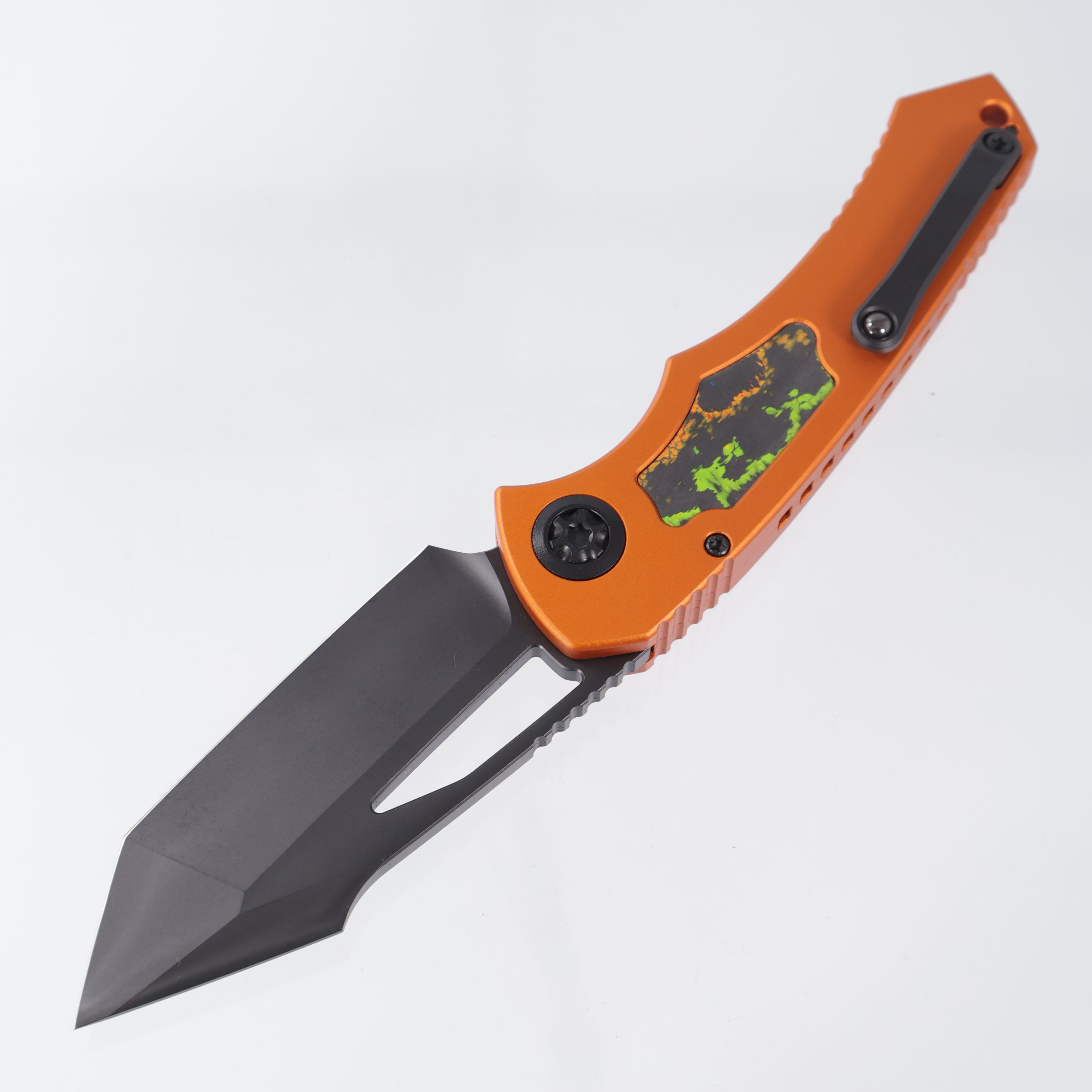 Heretic Pariah Manual Tanto - Orange Aluminum w/ 80s Camo Carbon inlays - DLC Magnacut - H047-6A-OG/80S - BROP Exclusive