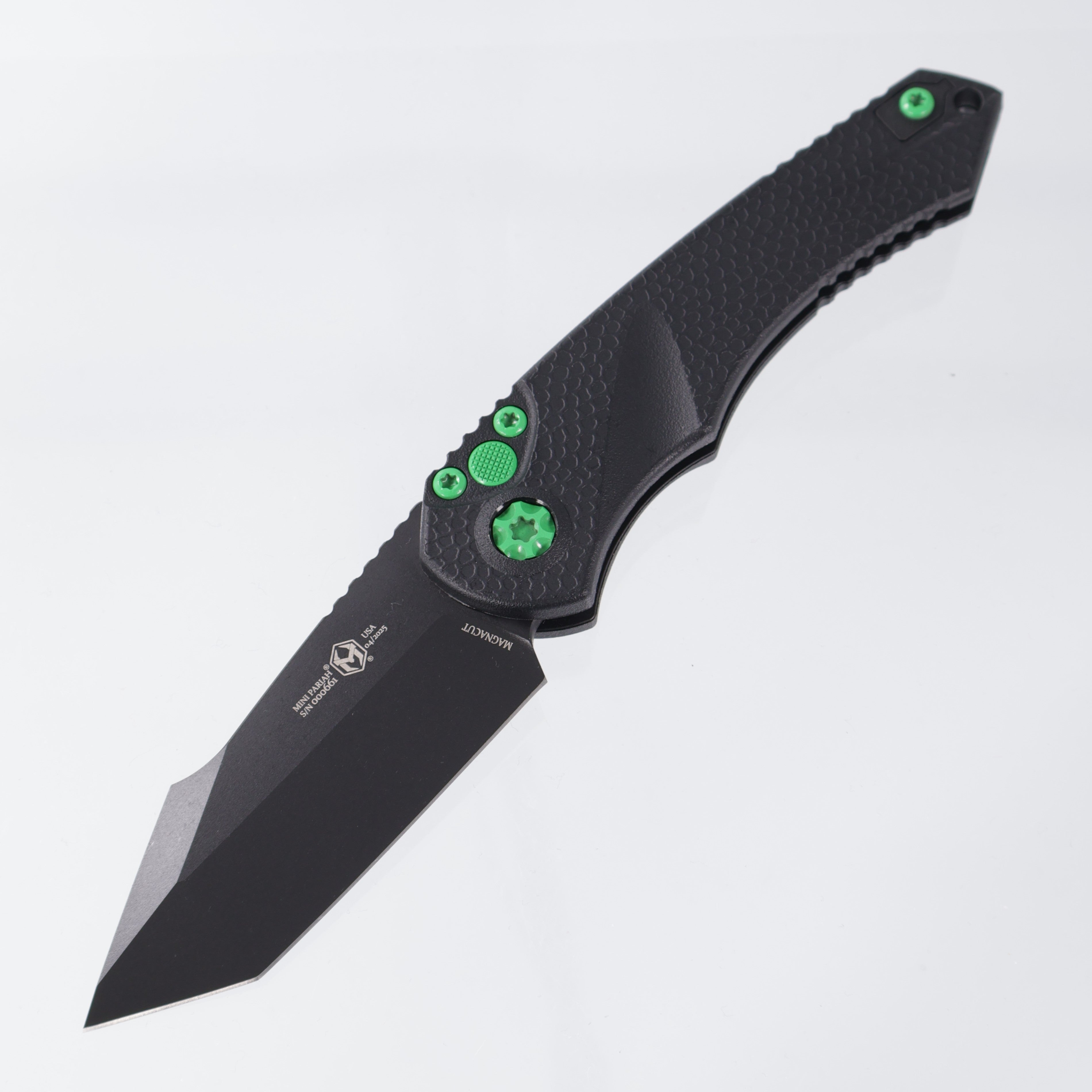 Heretic Mini Pariah Auto Tanto - Black Polymer w/ Toxic Green Hardware - Black Magnacut w/ Snugglez Lasering - H055-4A-TXHDW