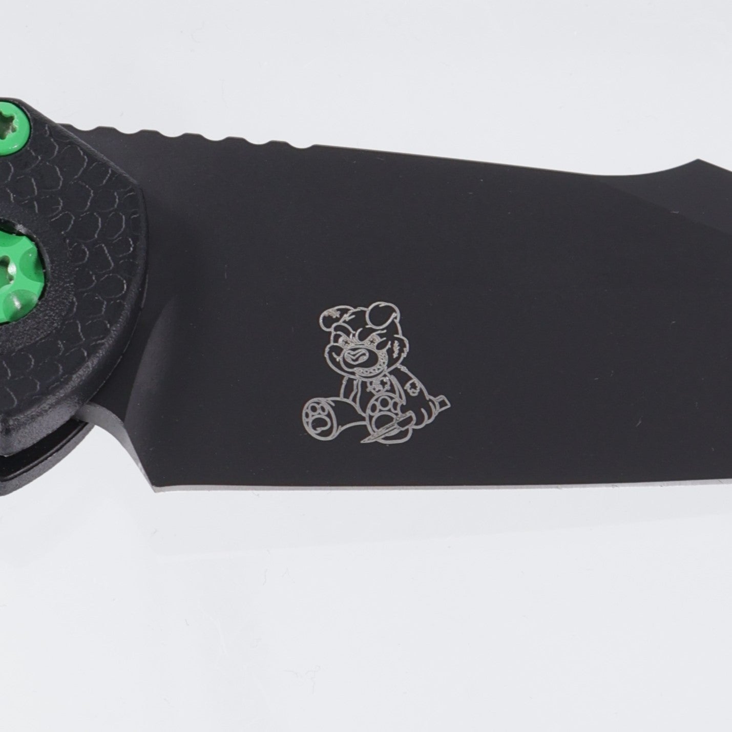 Heretic Mini Pariah Auto Tanto - Black Polymer w/ Toxic Green Hardware - Black Magnacut w/ Snugglez Lasering - H055-4A-TXHDW