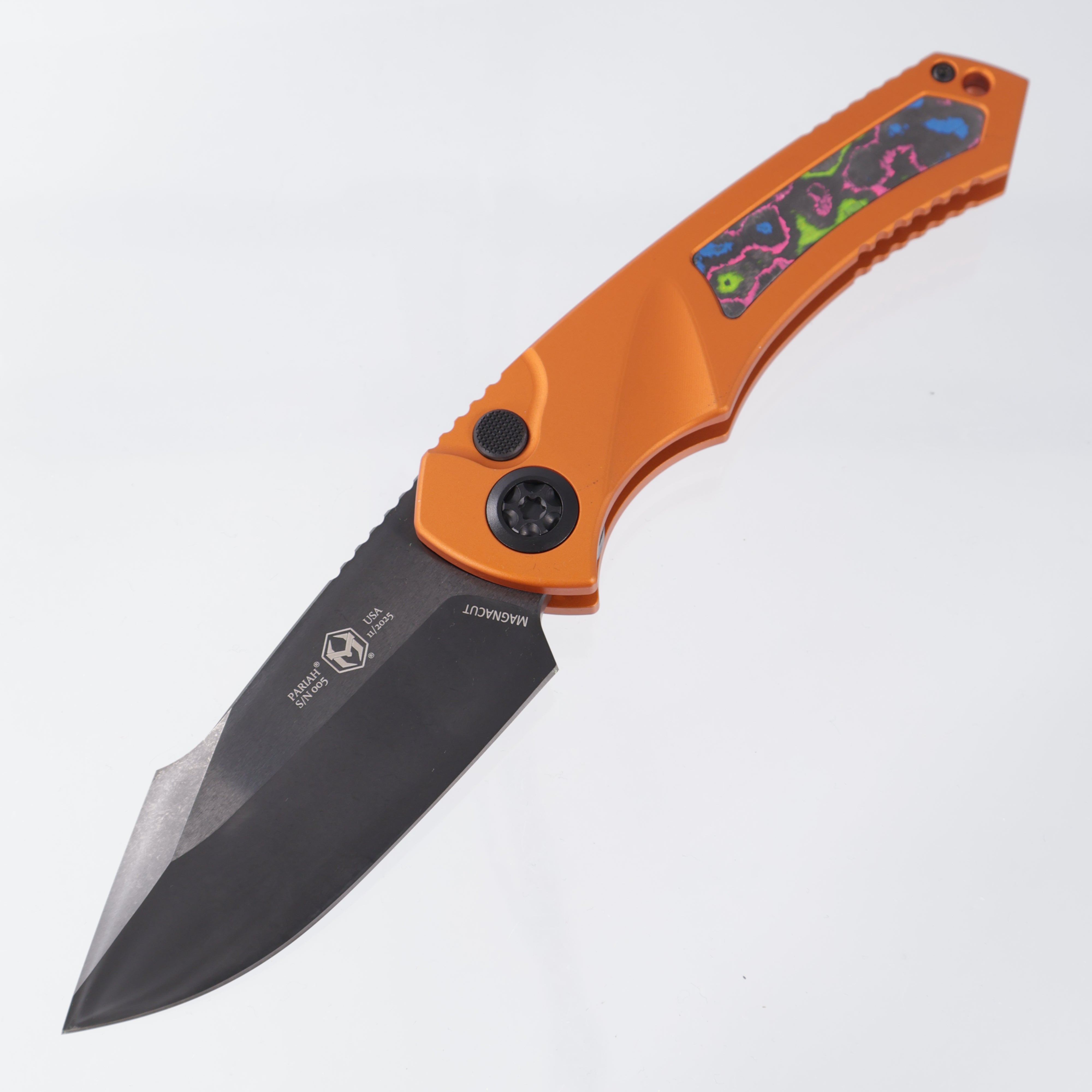 Heretic Pariah Auto Single Edge - Orange Aluminum w/ 80s Camo Carbon inlays - DLC Magnacut - H048-6A-OG/80S - BROP Exclusive