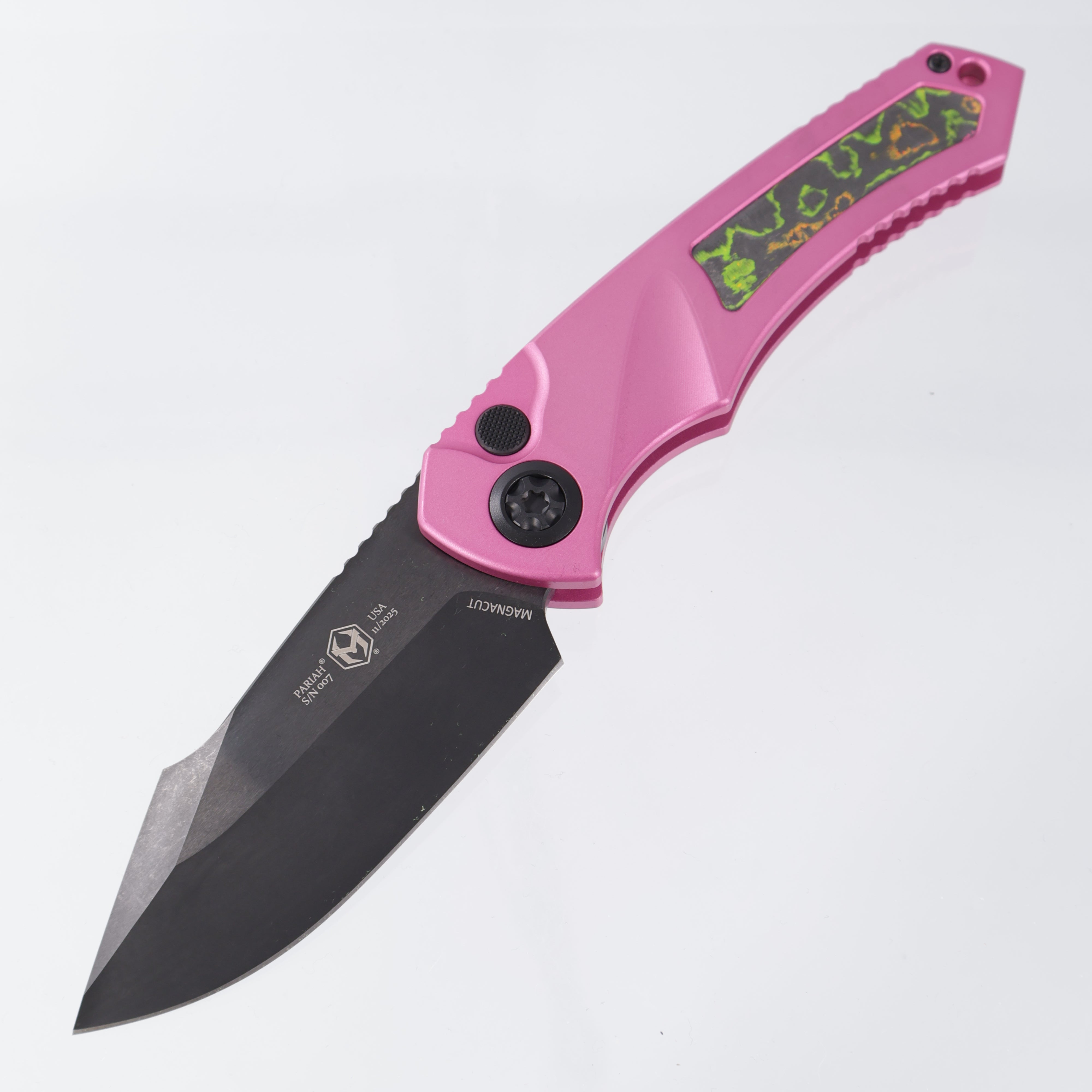 Heretic Pariah Auto Single Edge - Pink Aluminum w/ 80s Camo Carbon inlays - DLC Magnacut - H048-6A-PINK/80S - BROP Exclusive