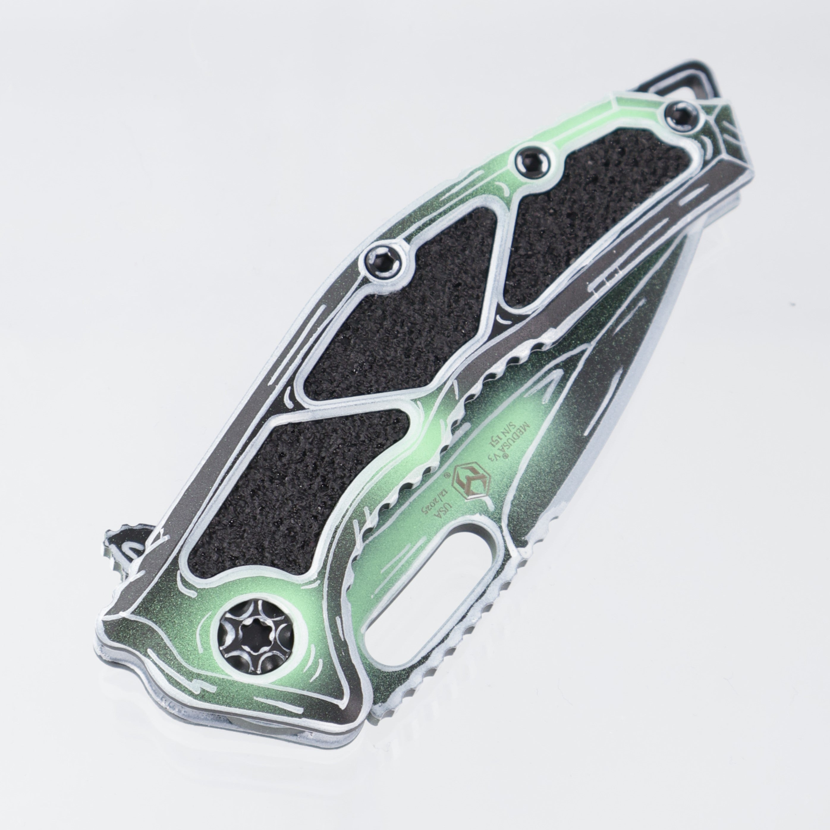 Heretic Medusa V3 Manual Tanto - UV Reactive Toxic Green Negative Cel Shade - Magnacut - H009-NCS-TX