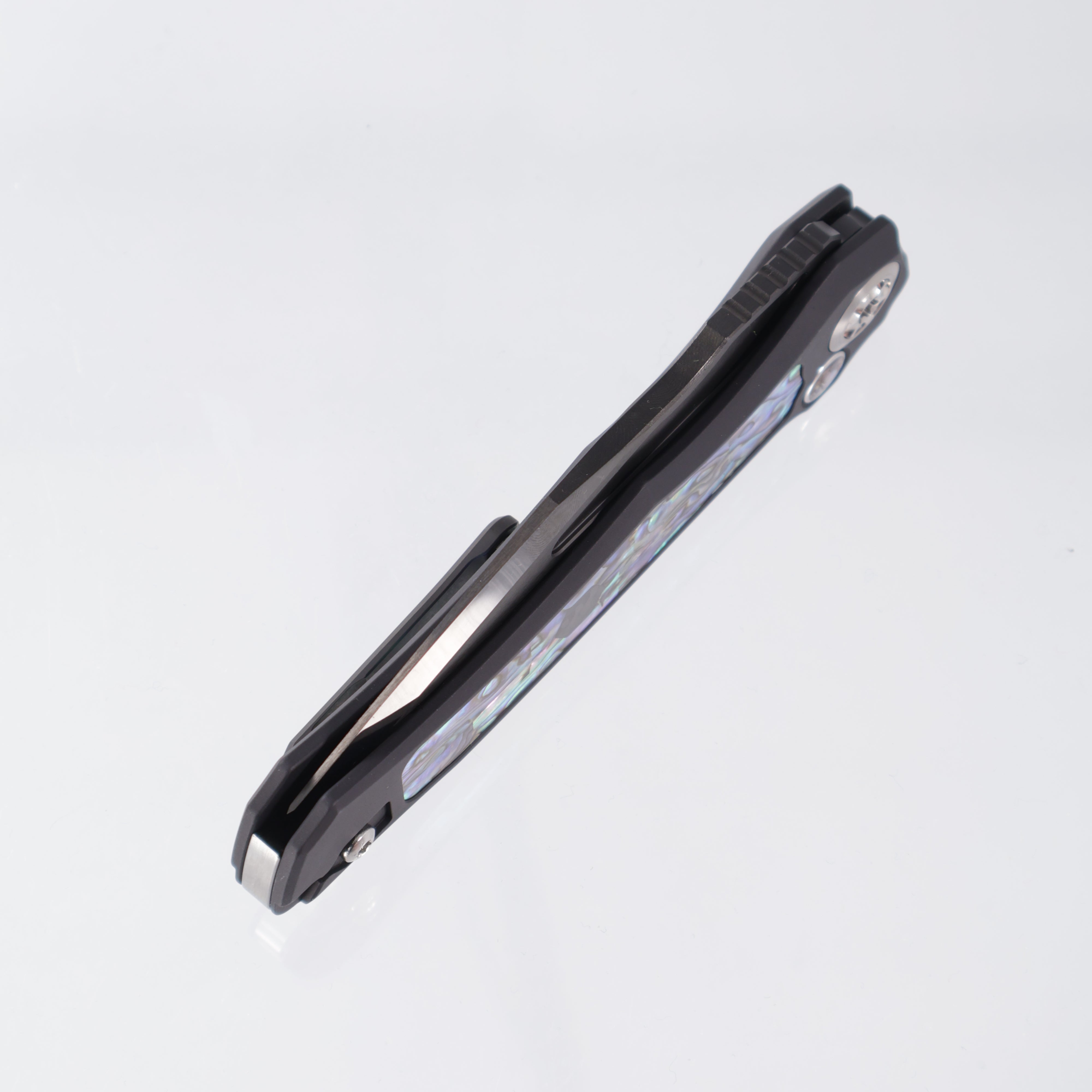Heretic Wraith Auto Custom - Tanto DLC Cracked Ice M390 - Aluminum w/ Abalone Inlay, Button Inlay, & Carbon Fiber Sub Inlay