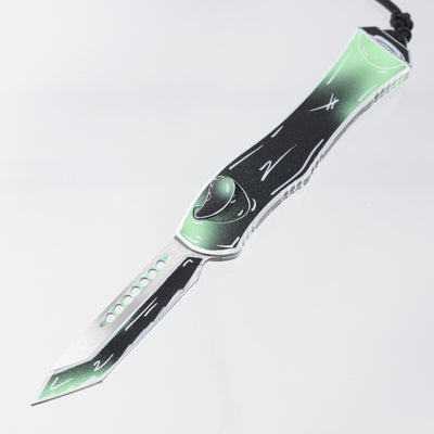 Heretic  Hydra V4 Tanto - UV Reactive Toxic Green Negative Cel-Shade - Magnacut - H406-NCS-TX