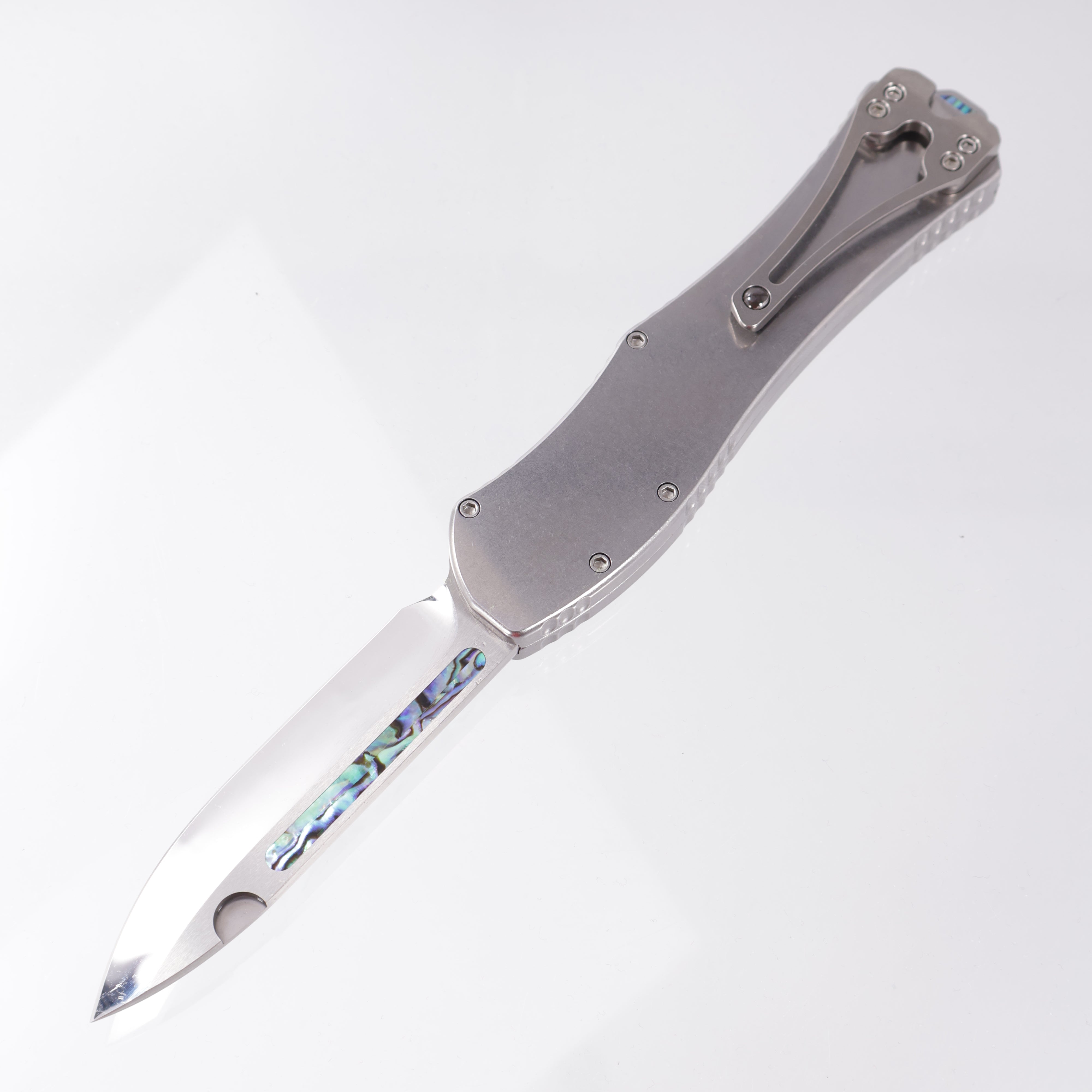 Heretic Hydra V4 Single Edge Custom - Cracked Ice M390 - Tumbled Stainless Steel Chassis w/ Abalone Inlays