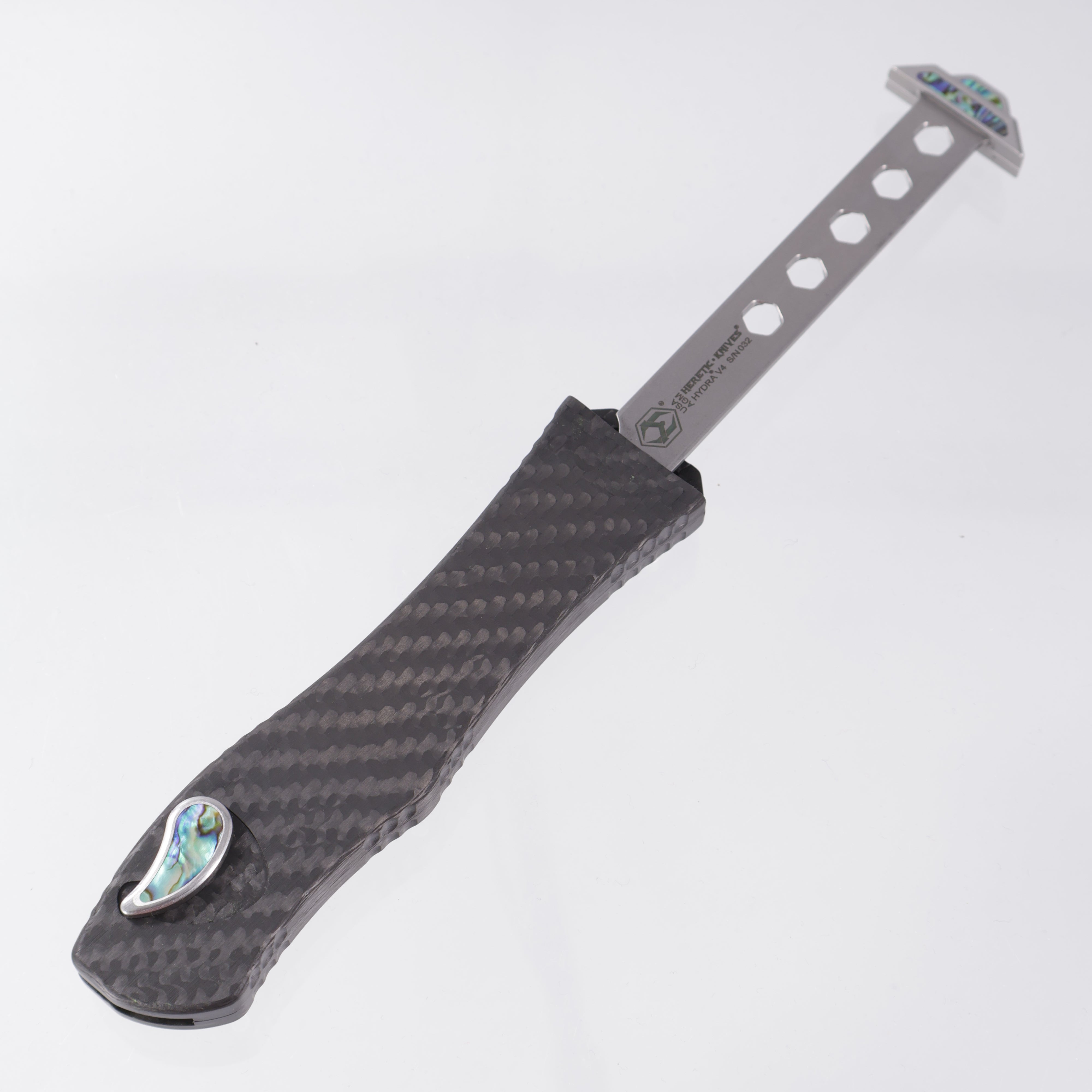 *ONE OFF* Heretic Hydra V4 Single Edge - Cracked Ice M390 - Carbon Fiber Chassis w/ Stainless & Abalone Accents