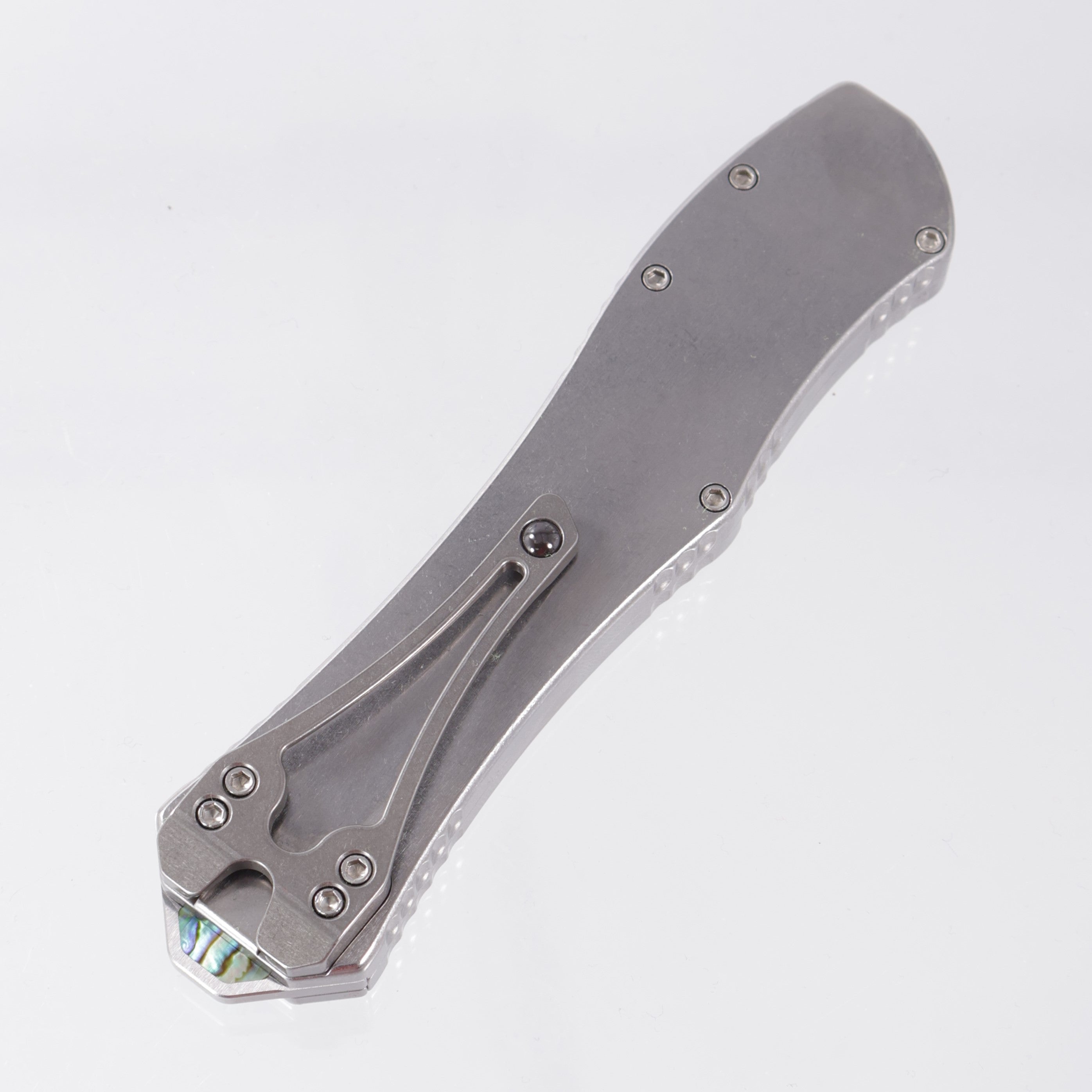 Heretic Hydra V4 Single Edge Custom - High Polish M390 - Tumbled Stainless Steel Chassis w/ Abalone Inlays