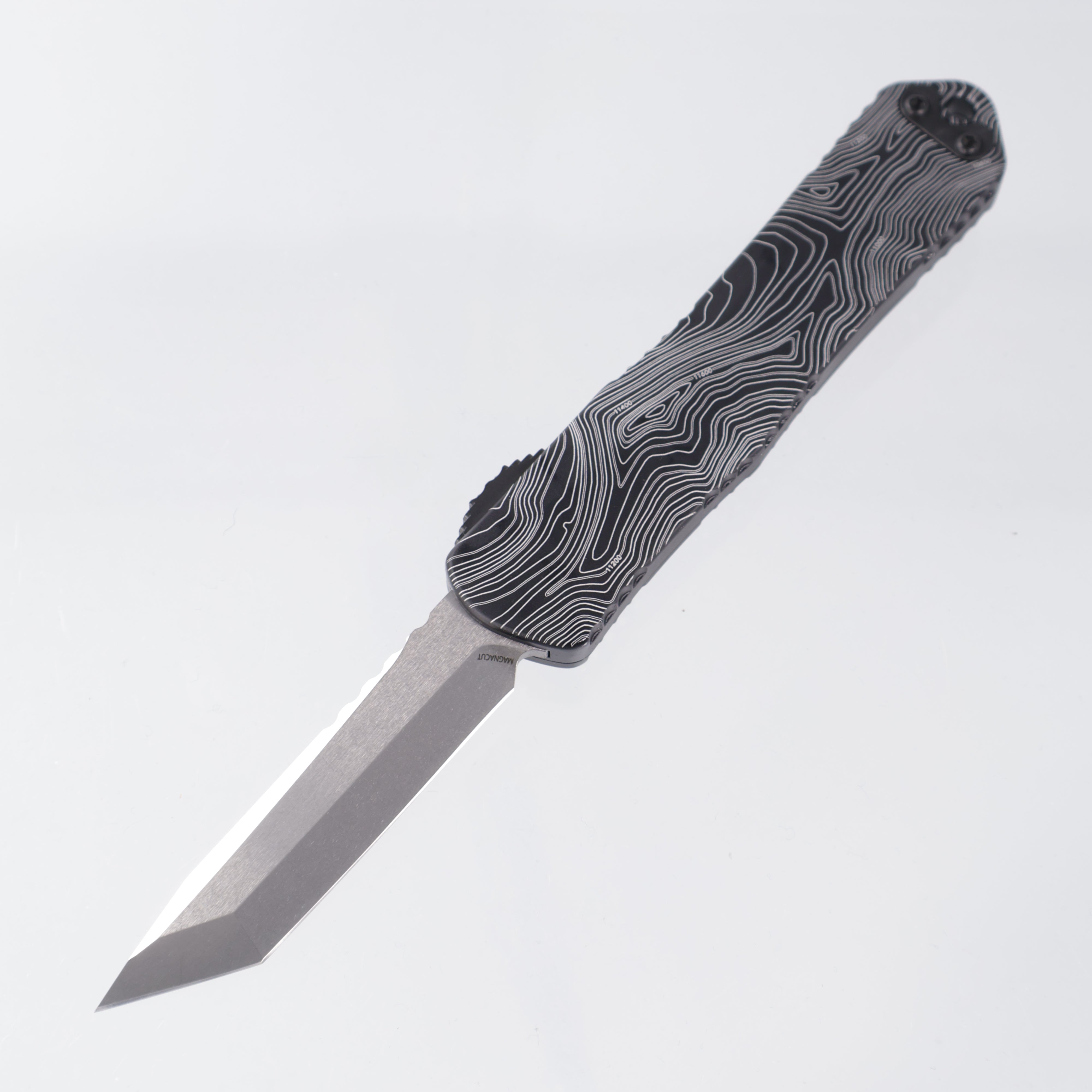 Heretic Manticore E Tanto - Black Aluminum w/ Topo Pattern - Stonewash Magnacut - H027-BLADE WEST 2025