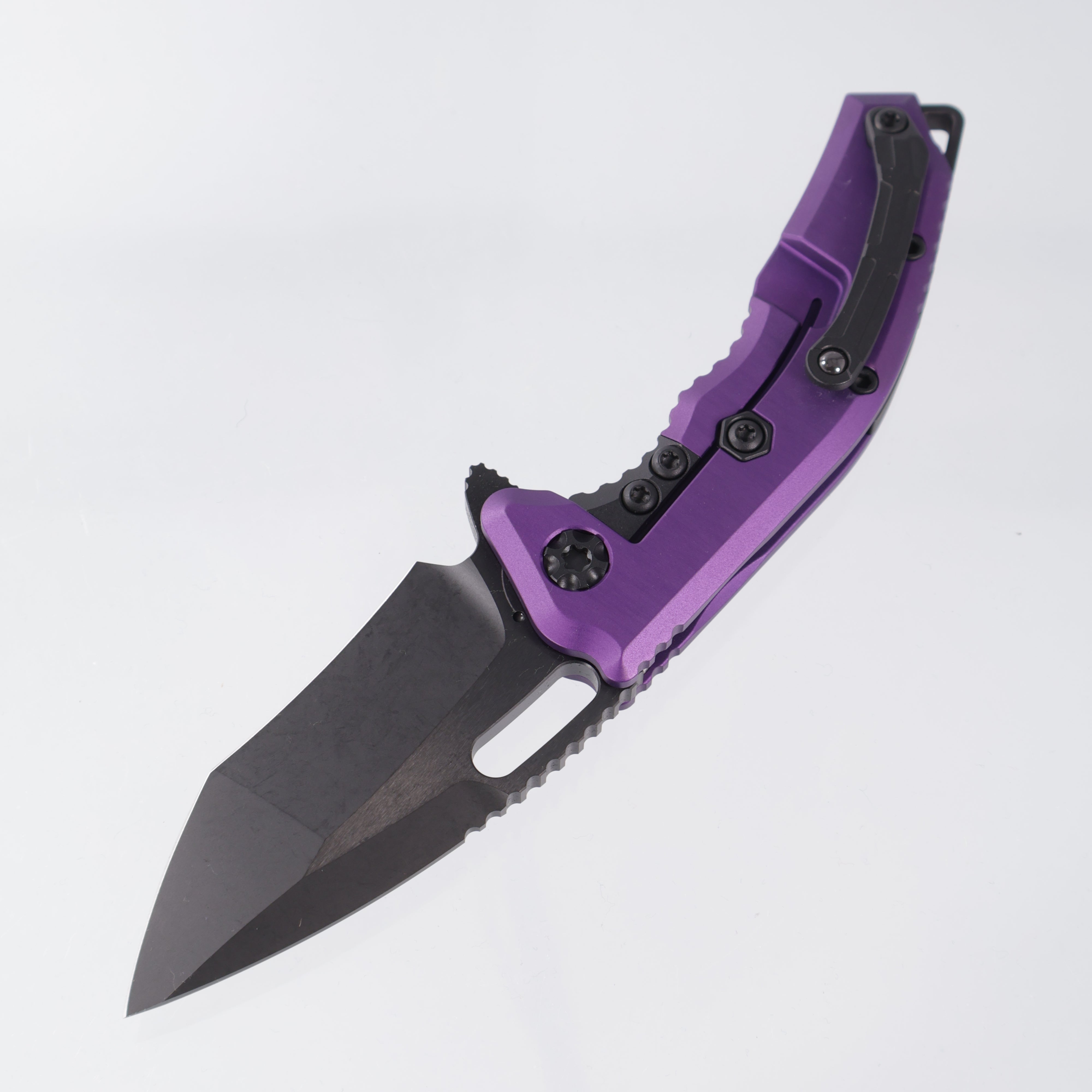 Heretic Medusa V3 Manual Recurve - Purple Aluminum - DLC Magnacut - H010-6A-PU