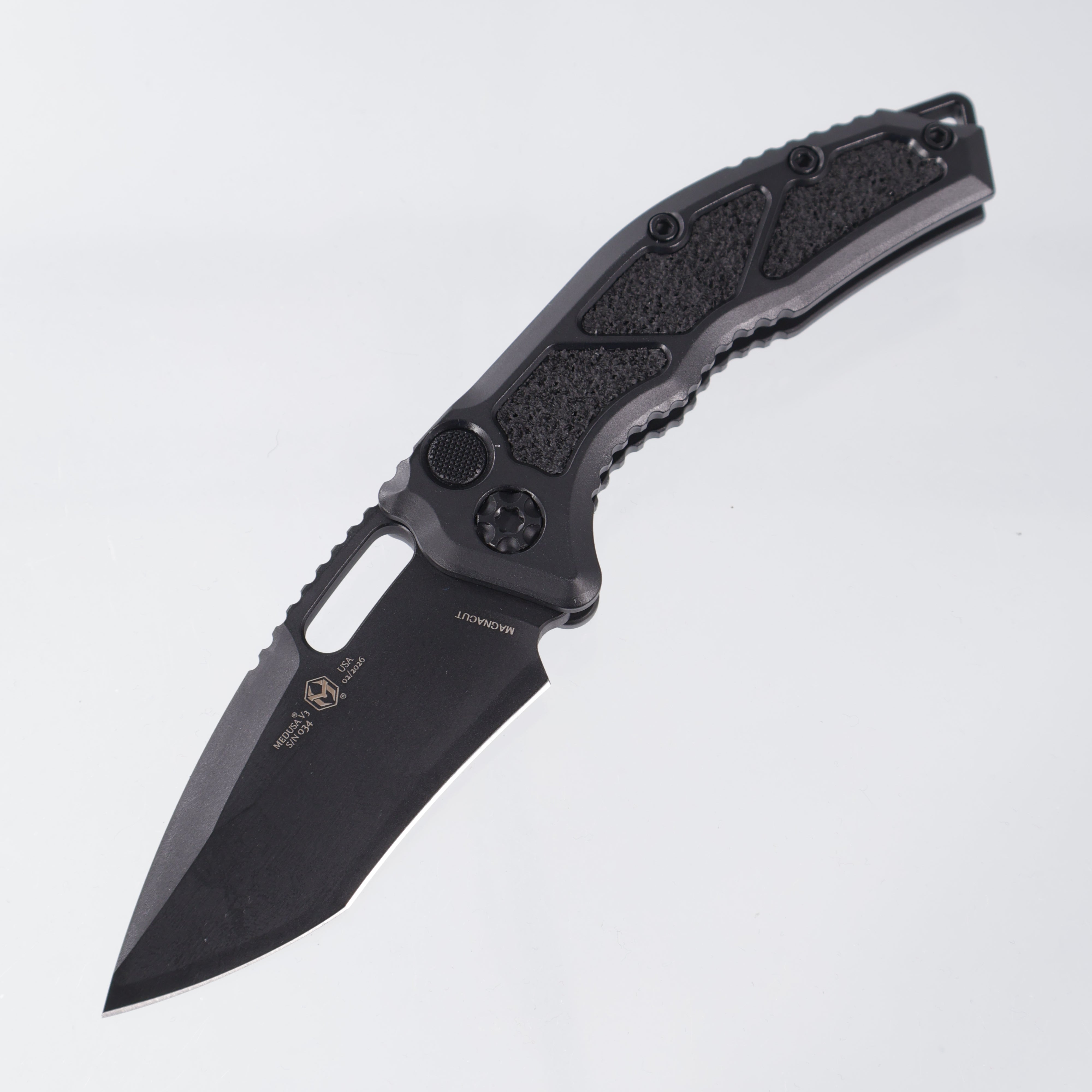 Heretic Medusa V3 Auto Recurve - Secret Cel-Shade - Magnacut - H012-CS-SC