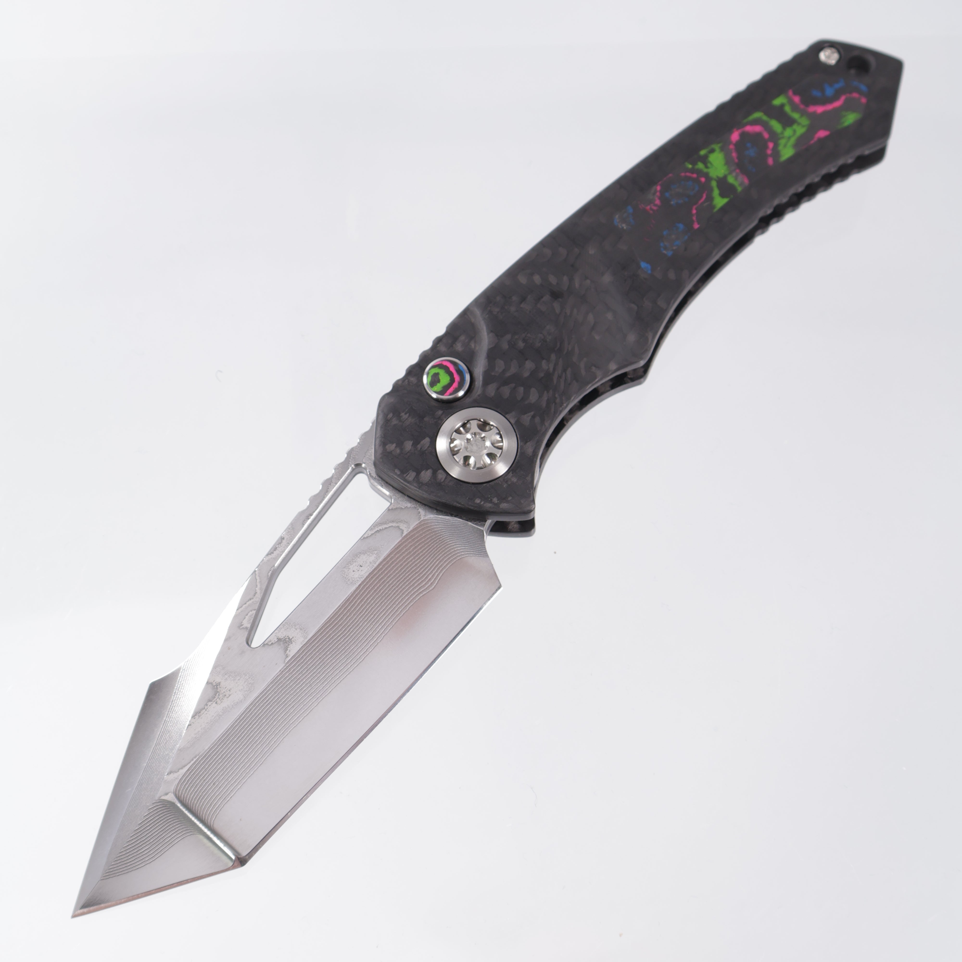 Heretic Pariah Tanto Custom - Carbon Fiber Chassis w/ 80s Camo Carbon Inlays & Button - Polished Compound Grind Vegas Forge Wood Grain Damascus - BROP Exclusive