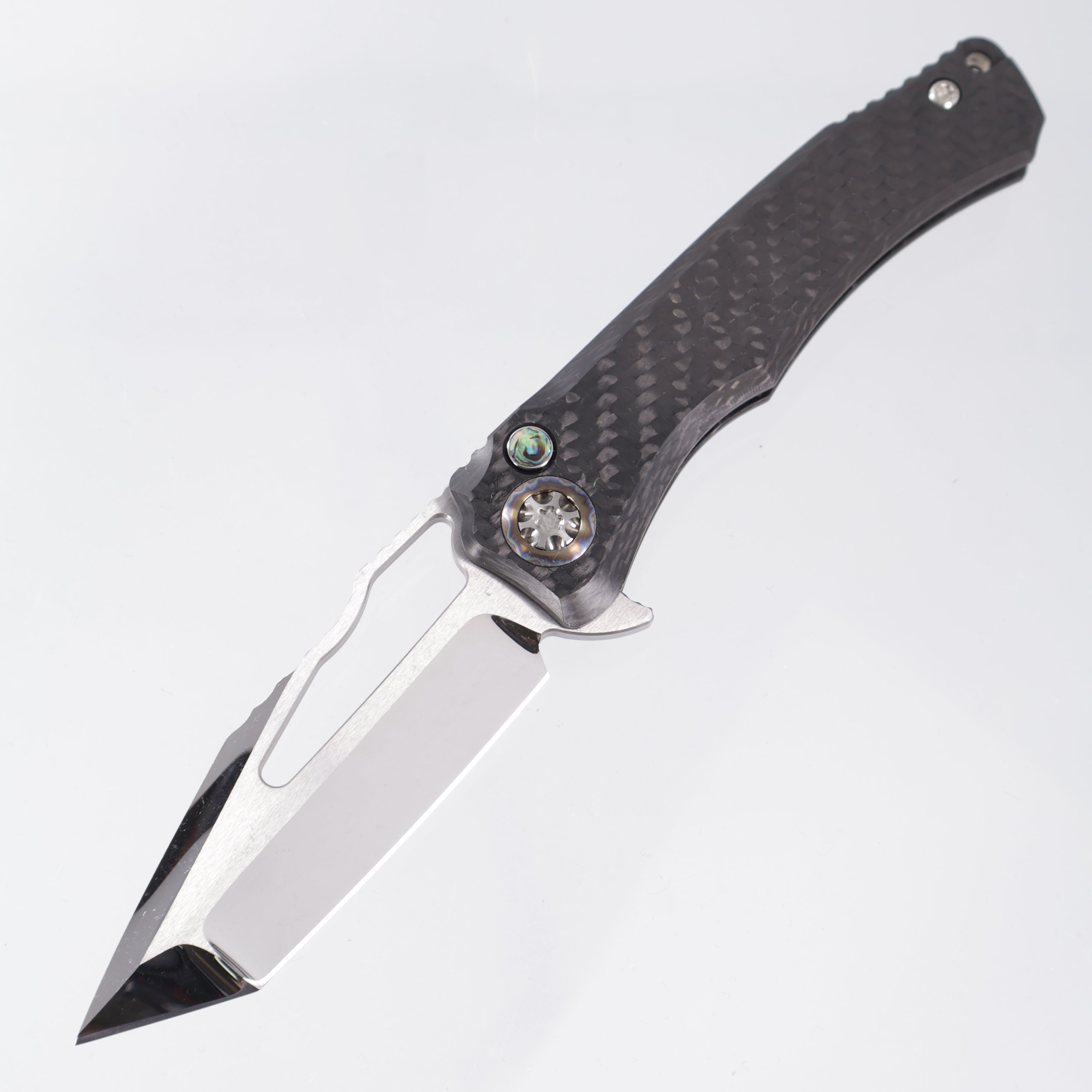 Heretic Wraith V4 Manual Custom Tanto Compound Grind - Twill Carbon Fiber Chassis w/ Flamed Titanium Accents & Abalone Button Inlay - Cracked Ice M390